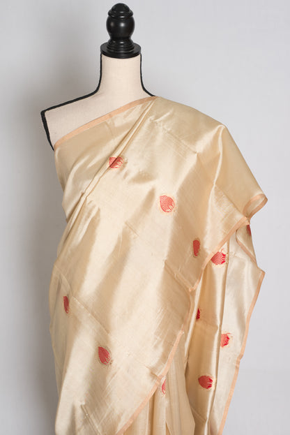 Cream and Red Banarasi saree — border detail