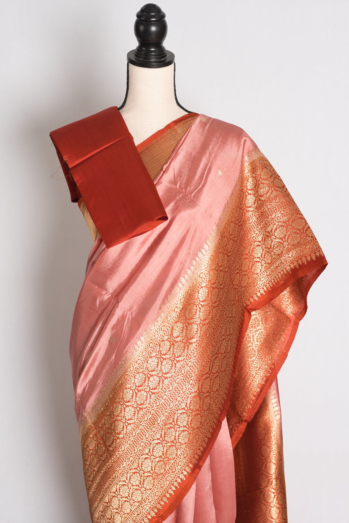 Paroma: Pastel Brown and Rust Wide Border Raw Mango Silk Banarasi Saree image 2
