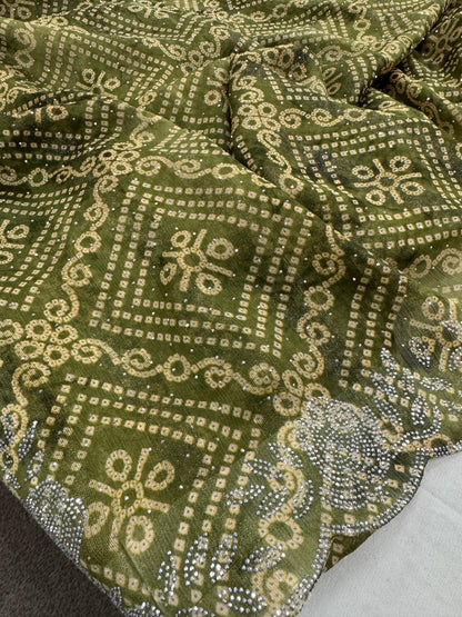 Bandhani Glow - Budget Bandhani Georgette Saree in Green image 2