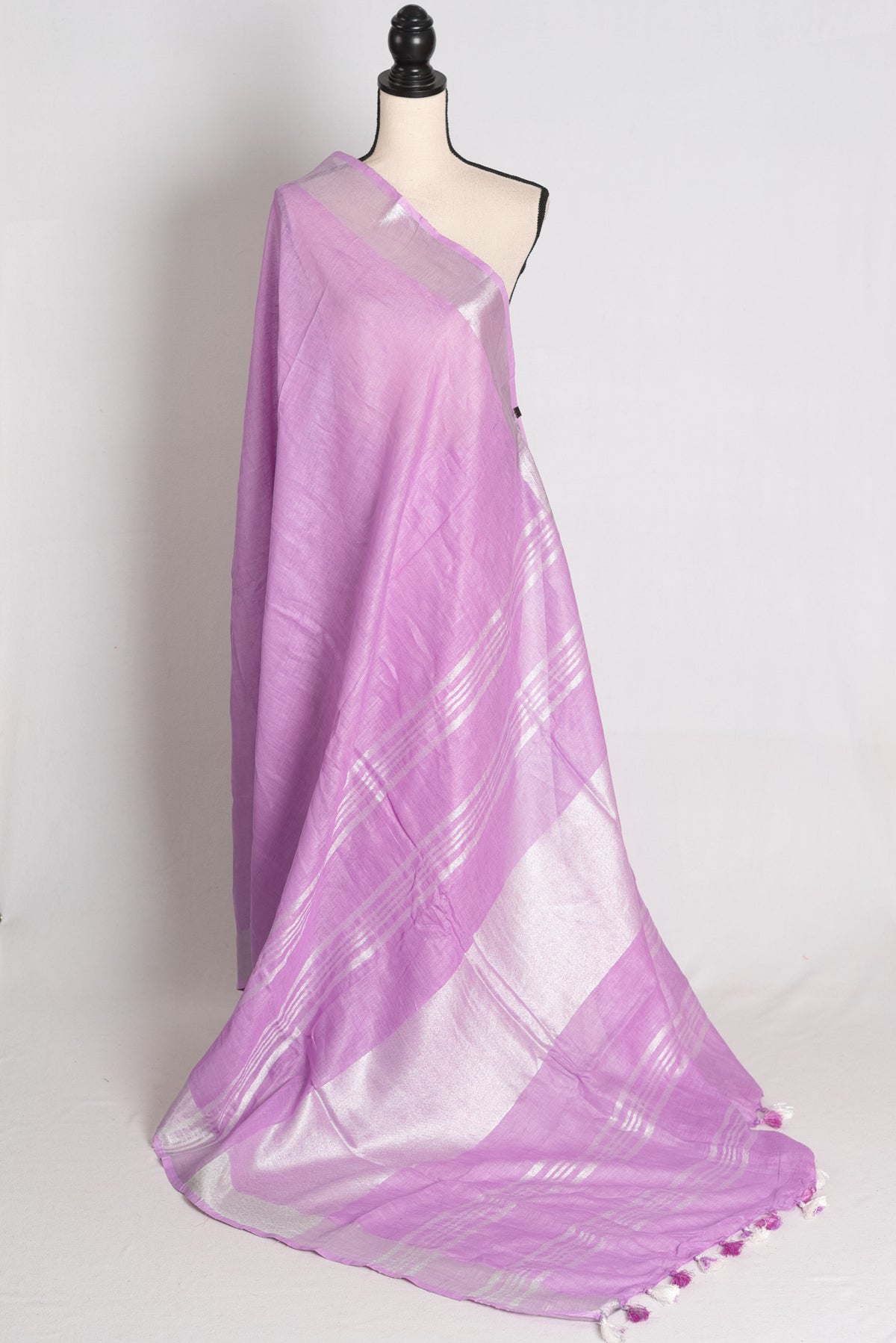 Vibha : Lilac Pure Linen Saree with Silver Zari Border image 1
