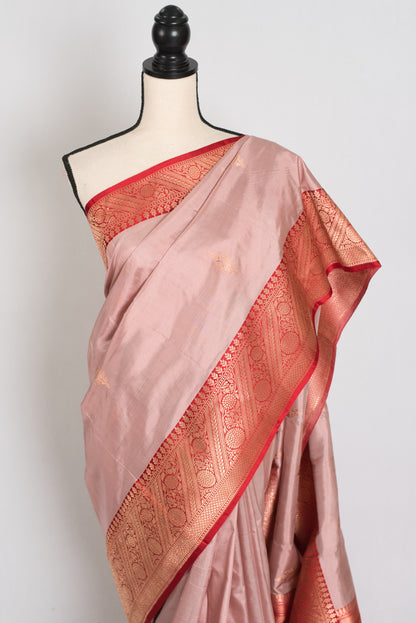 Bidisha : Certified Silk Banarasi Saree in English Mauve and Bright Red image 5