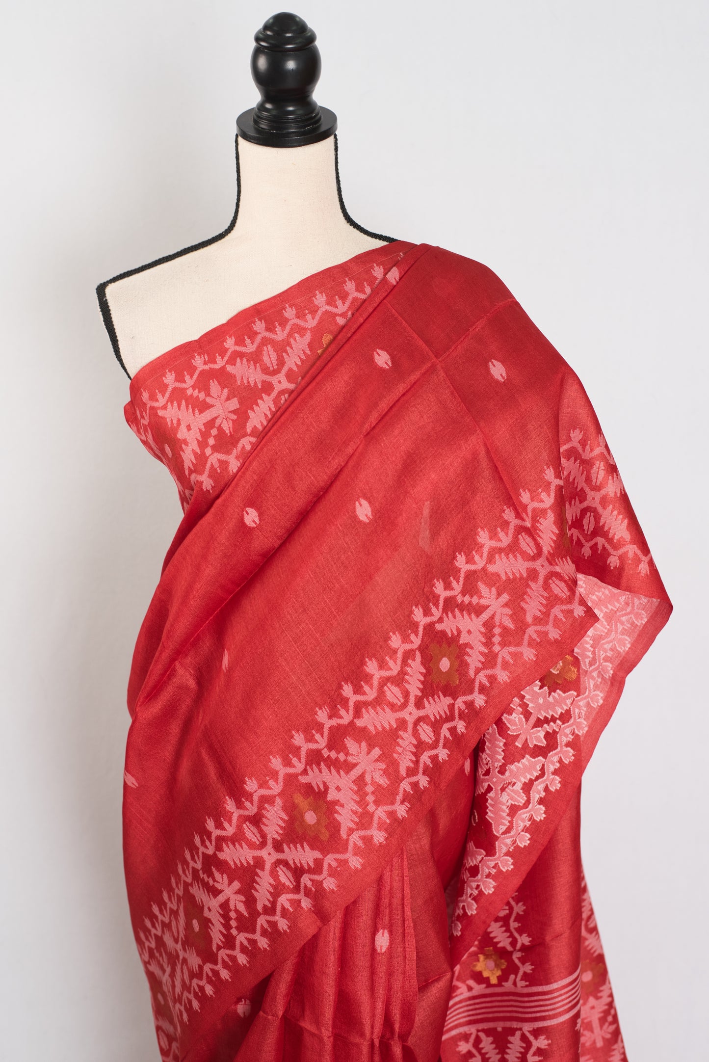 Rai: Bengal Tussar Silk Saree | Hand-Inspired Jamdani Weaving | Certified Silk image 6