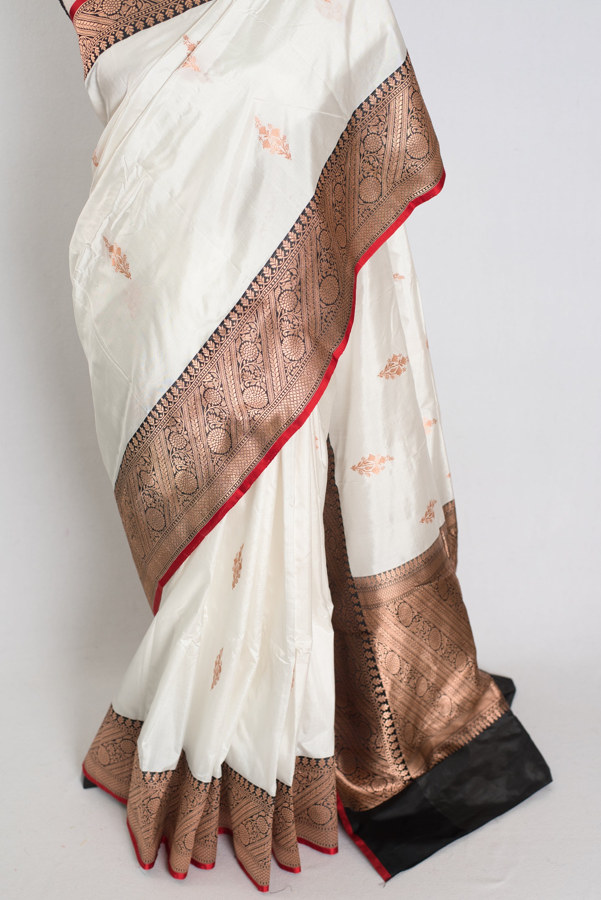 Basanti : Silk Mark Certified Katan Banarasi Saree in White and Black image 5