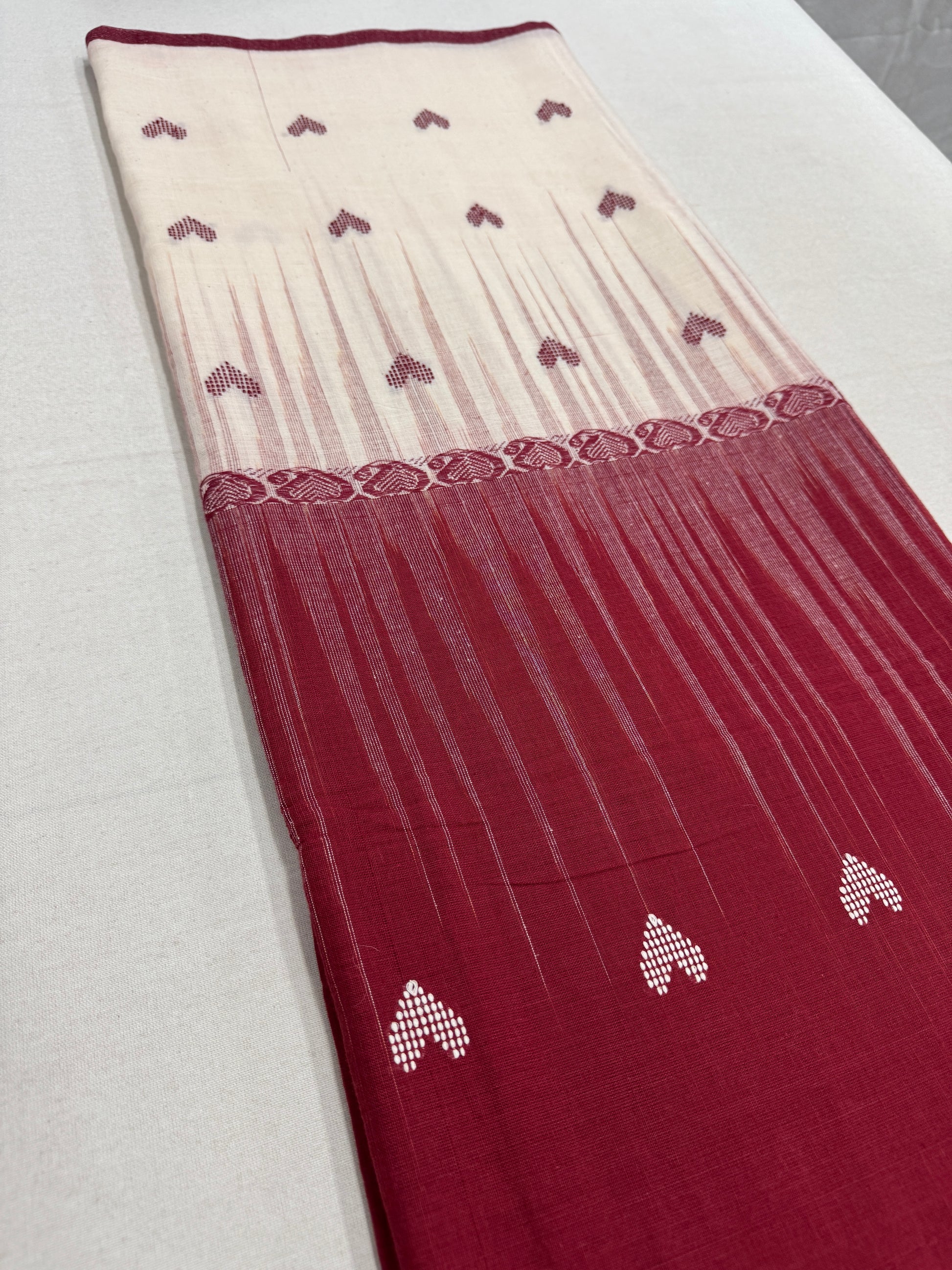 Pritha : Beige and Maroon Dhaniakhali Soft Cotton Saree with Kotki Border image 5