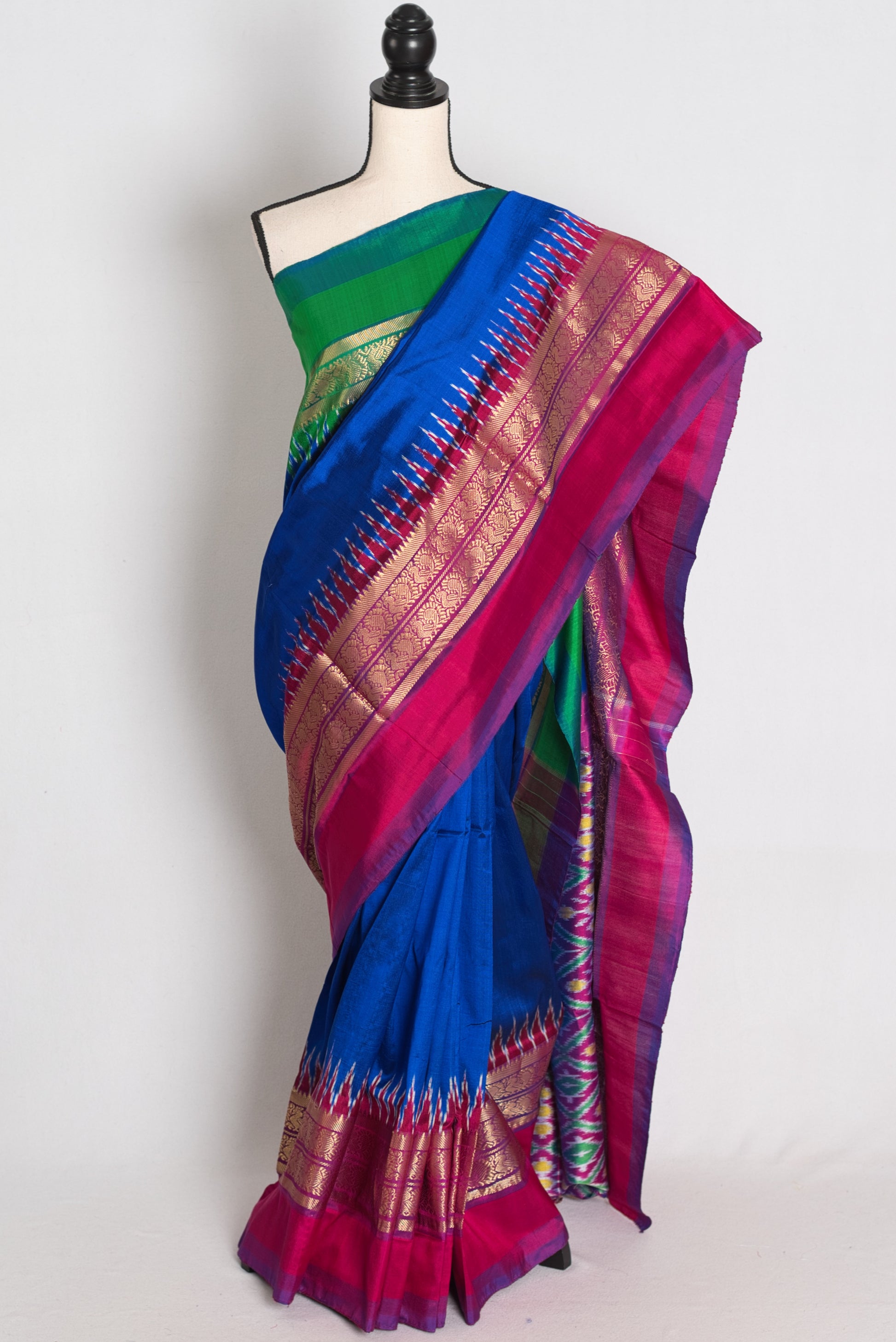 Stuti : Royal Blue Handwoven Pochampally Silk Saree image 0