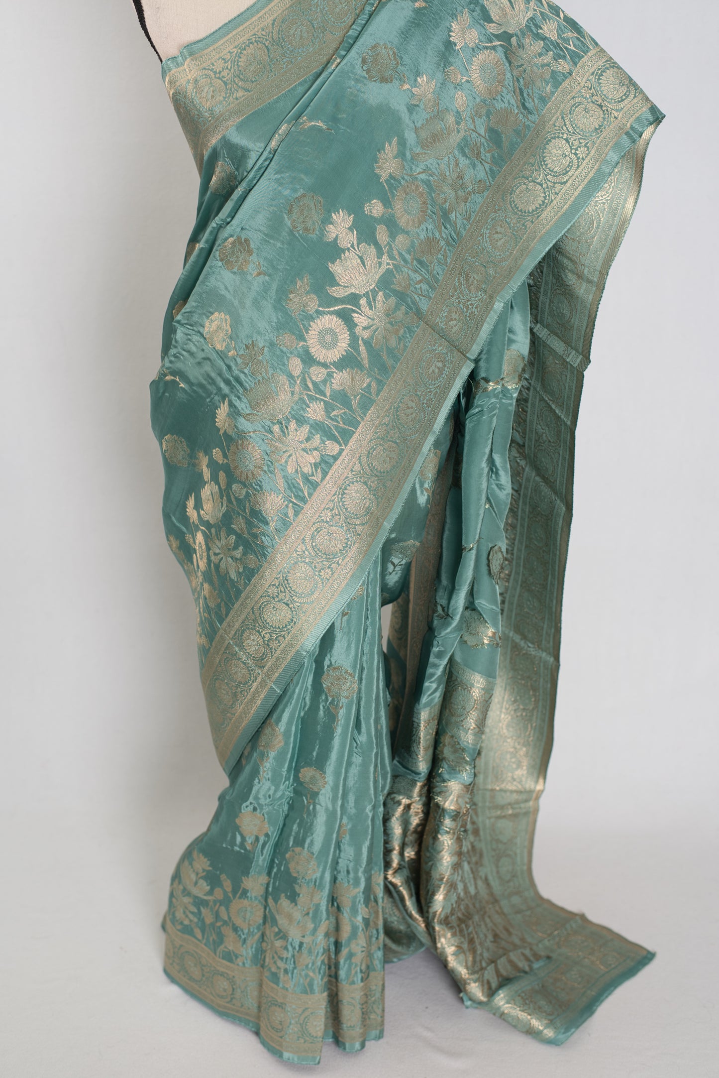 Harini: Grey-Green Semi Crepe Silk Banarasi Saree | Elegant Festive Drape image 5