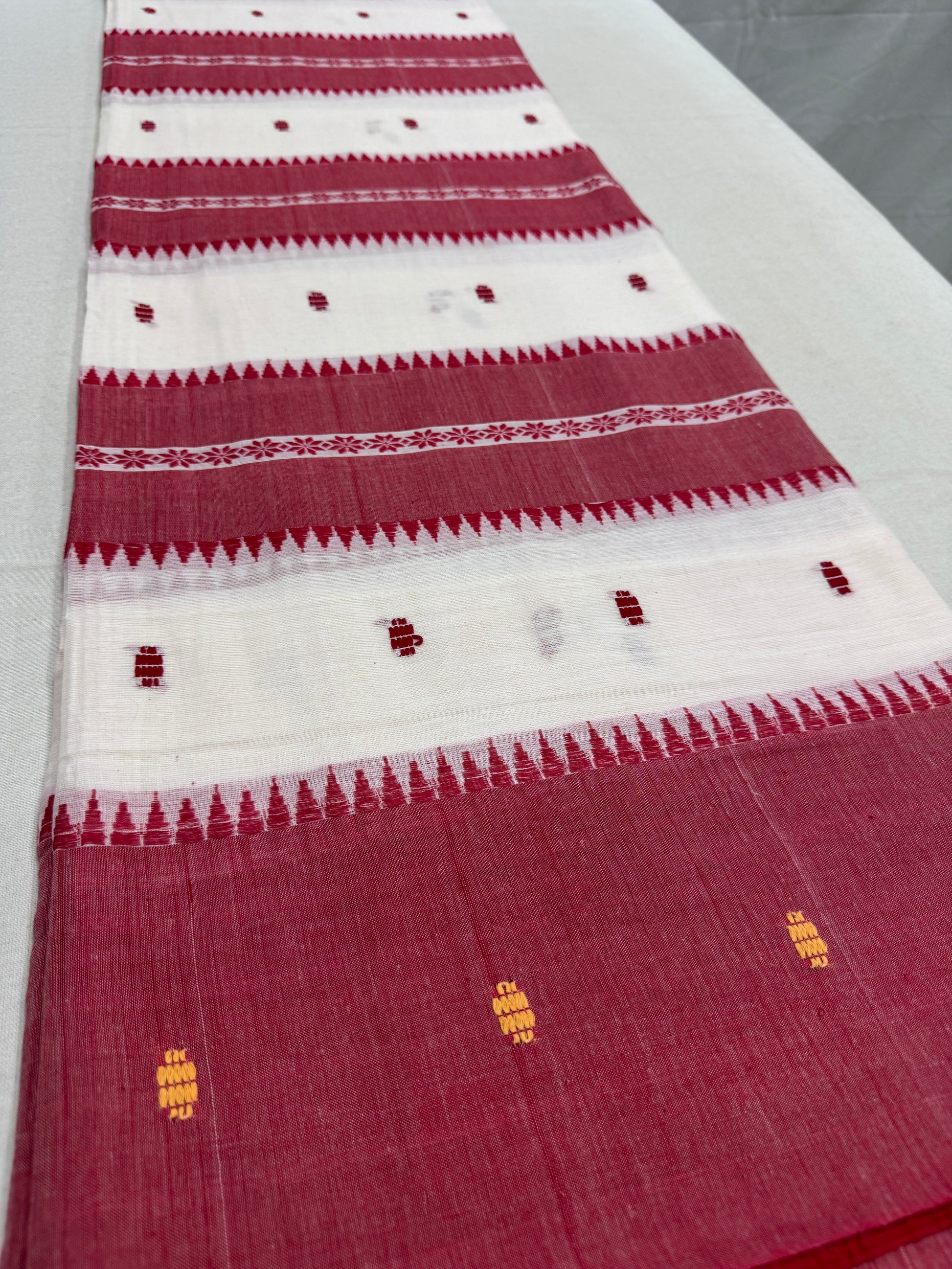 Sohini : White and Red Horizontal Stripes Dhaniakhali Soft Cotton Saree image 2