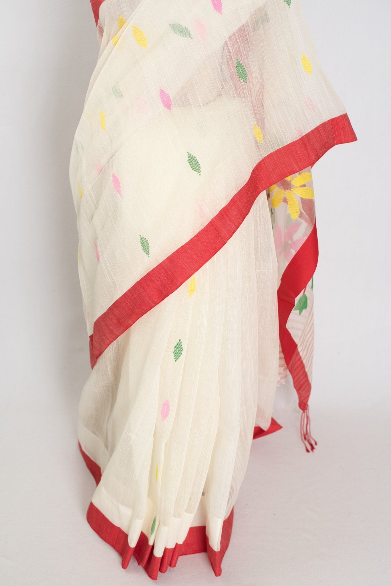 Balaka: White & Red Bengal Linen - Cotton Saree | Traditional Lal - Par Saree - Saree Mandi