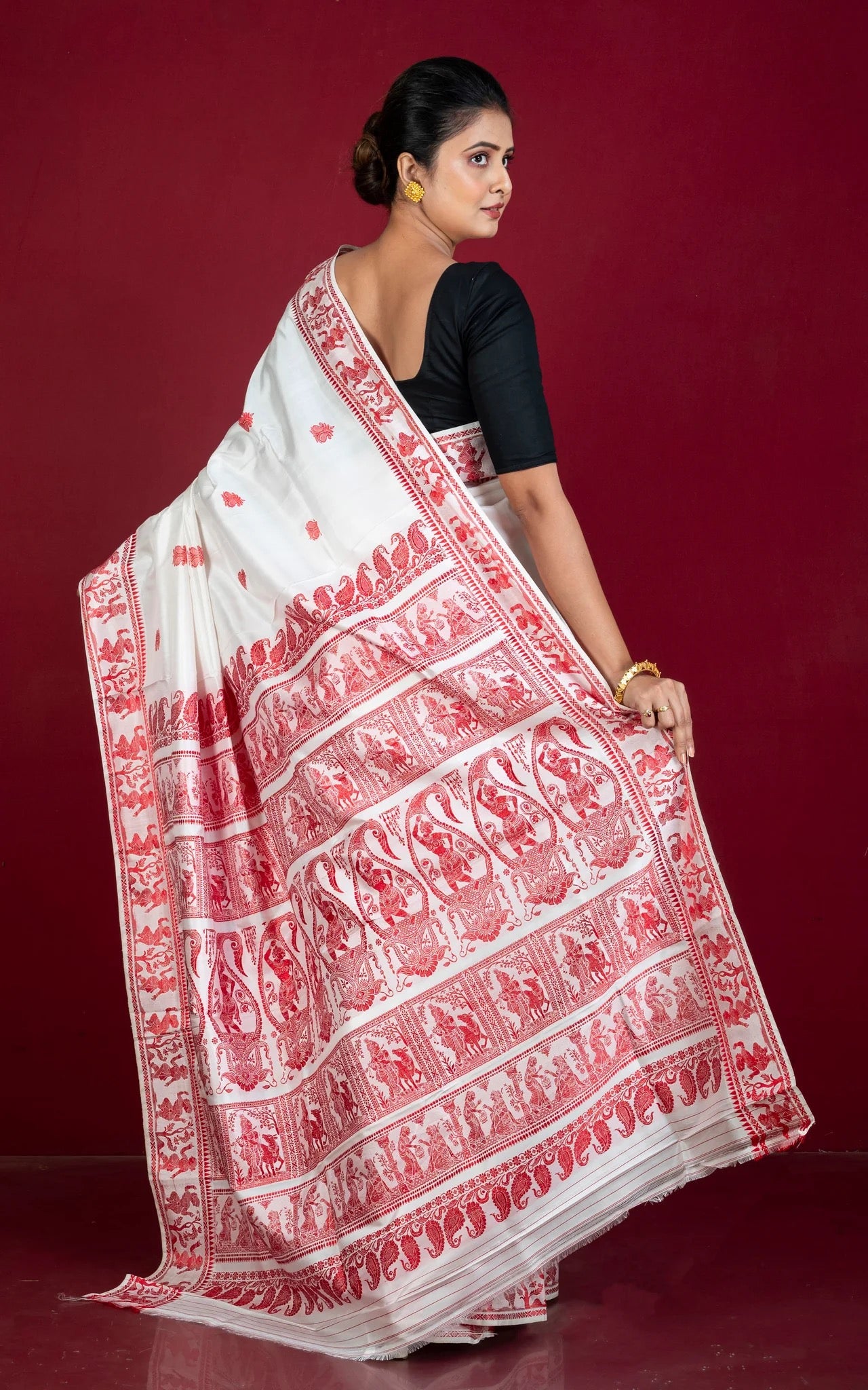 Silk Mark Certified Baluchari Saree in White and Red.