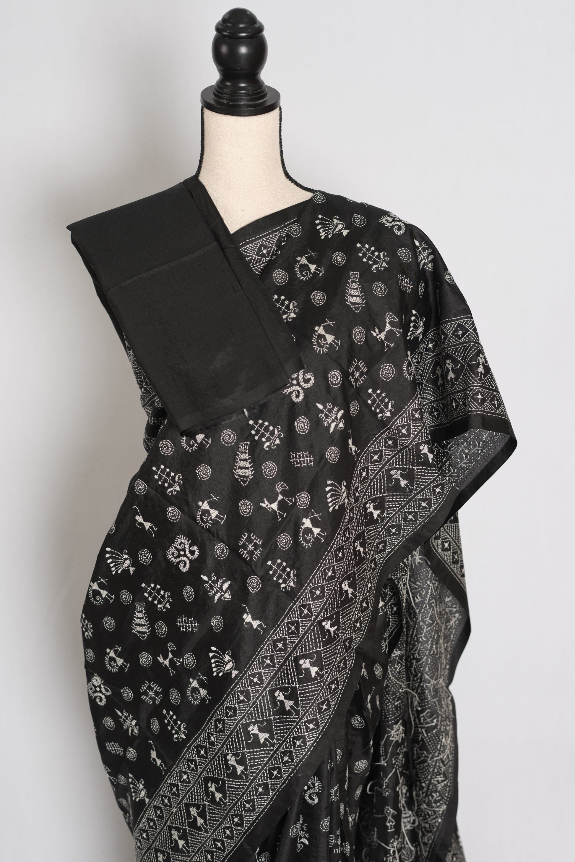 Kriti : Black Pure Silk Hand-Embroidered Kantha Stitch Saree with Warli Designi image 2