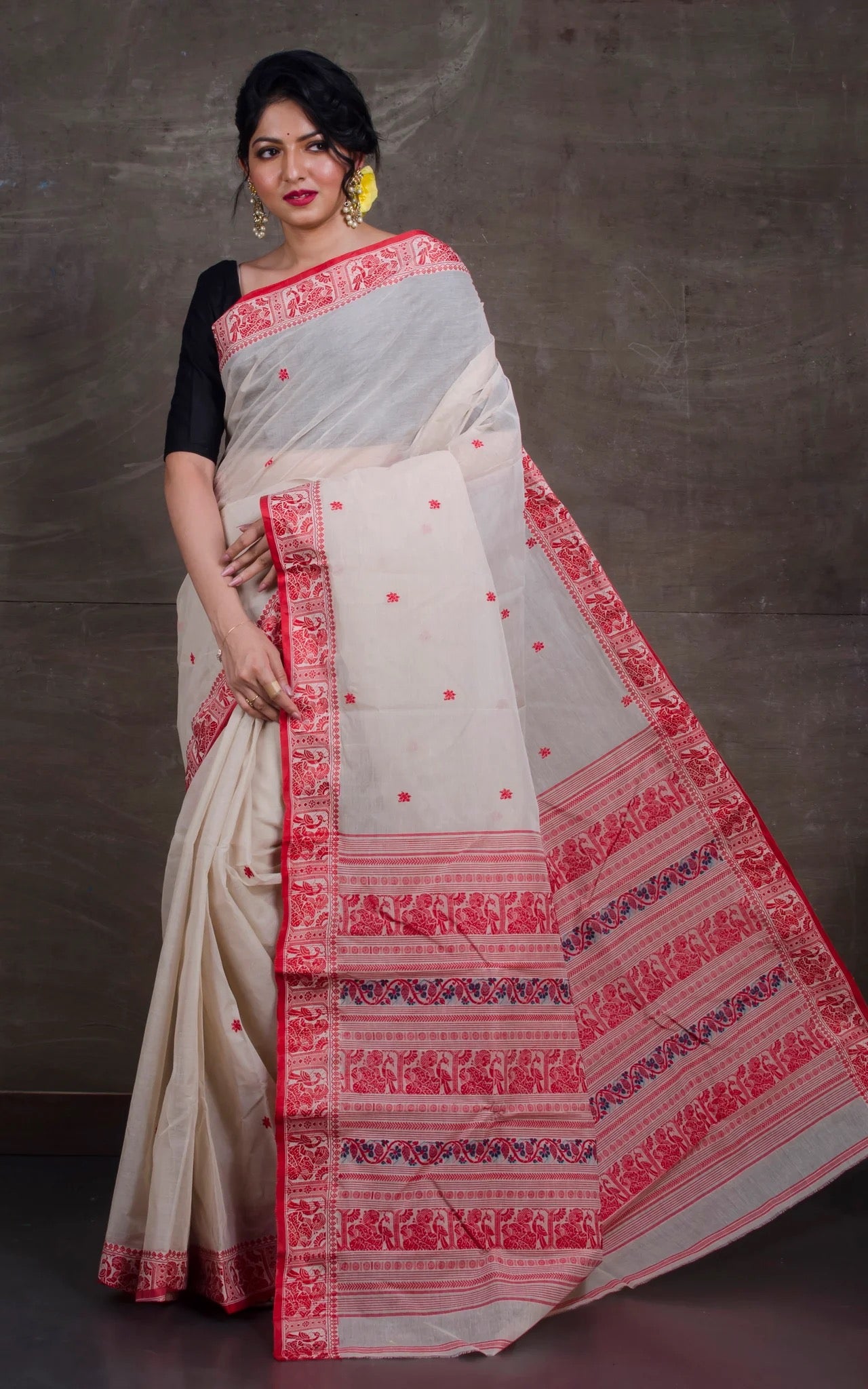 Bengal Handloom Cotton Baluchari Saree with Starch in Off White and Red.