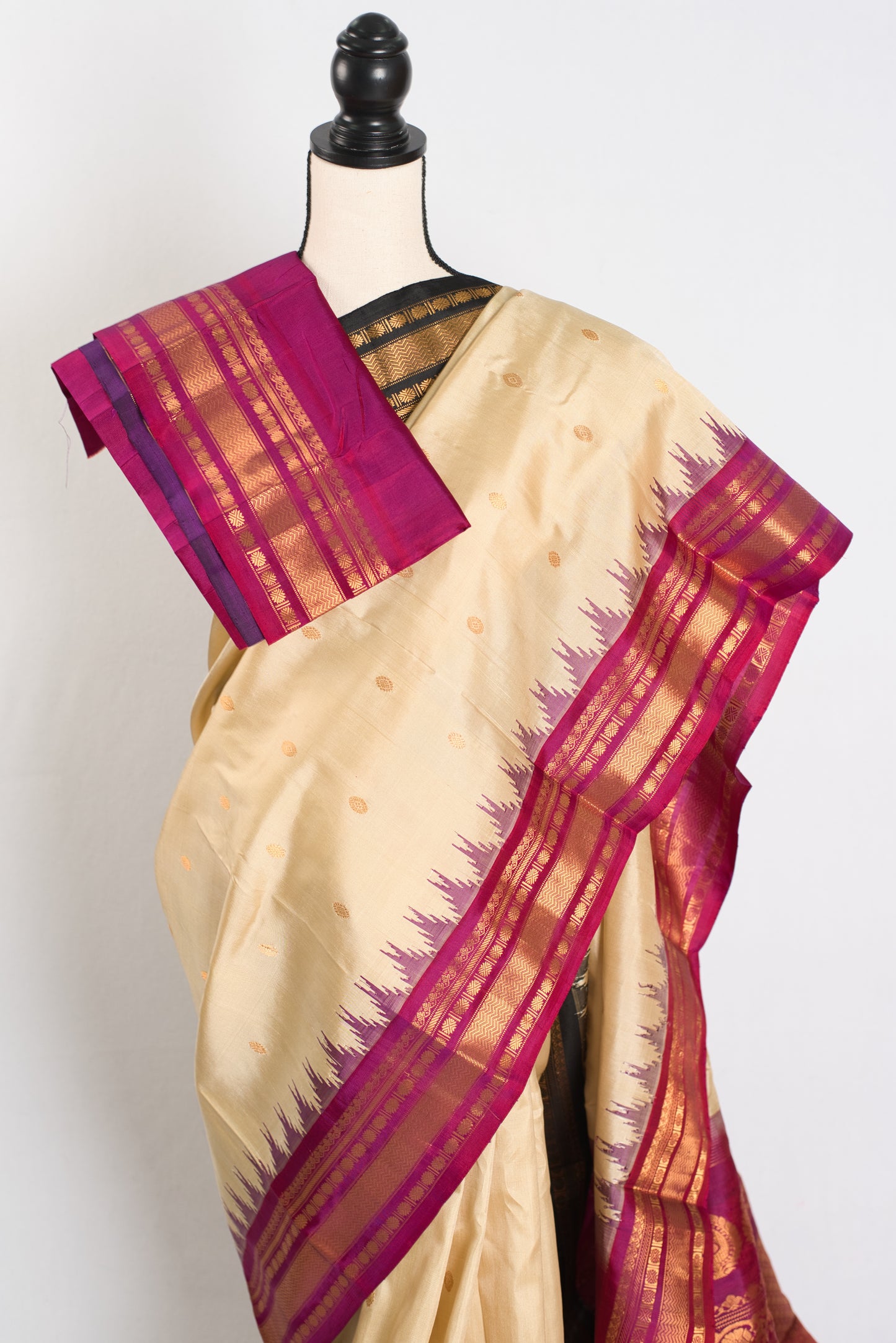 Meera : Ganga Jamuna Border Gadwal Silk Saree in Beige with Purple and Black image 2