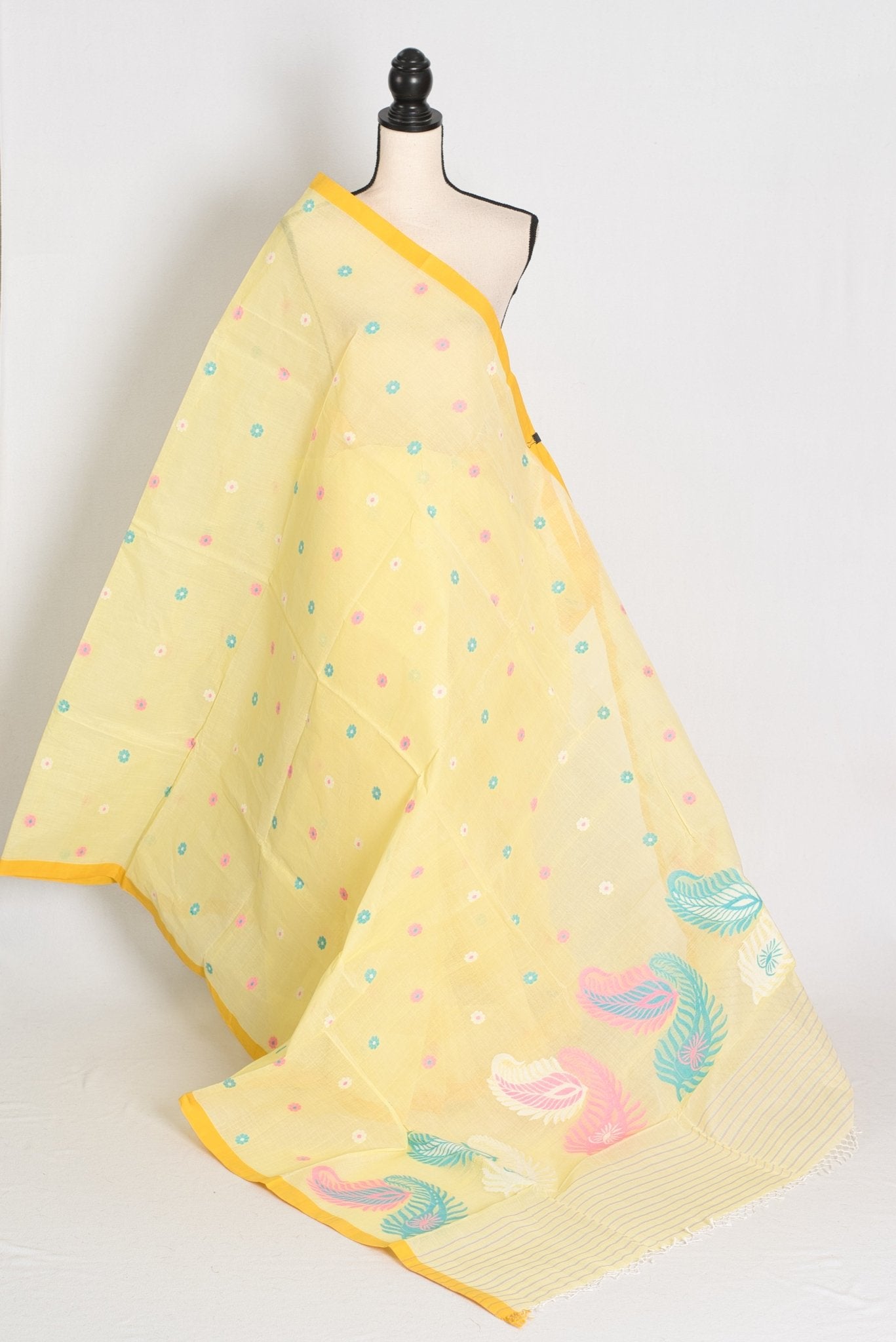 Bhumi: Light Yellow Pure Bengal Cotton Jamdani Saree - Handloom Tant - Saree Mandi