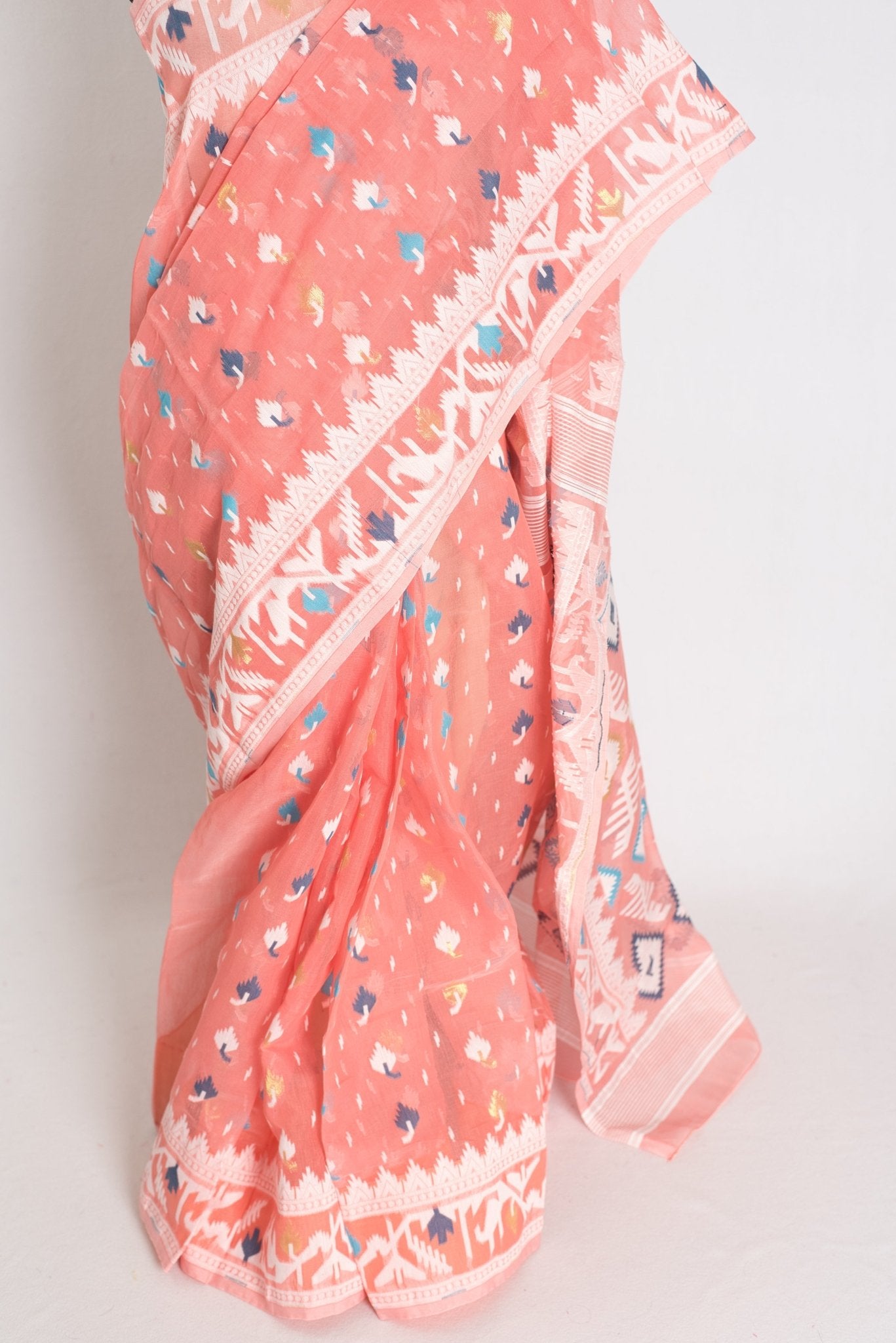 Bina : Peach and White Blended Soft Cotton Jamdani Bengali Saree - Saree Mandi