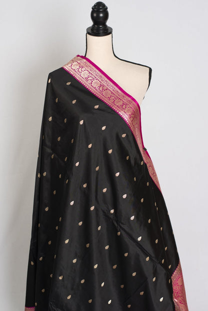 Brahamar : Silk Mark Certified Katan Banarasi Saree in Black and Magenta - Saree Mandi