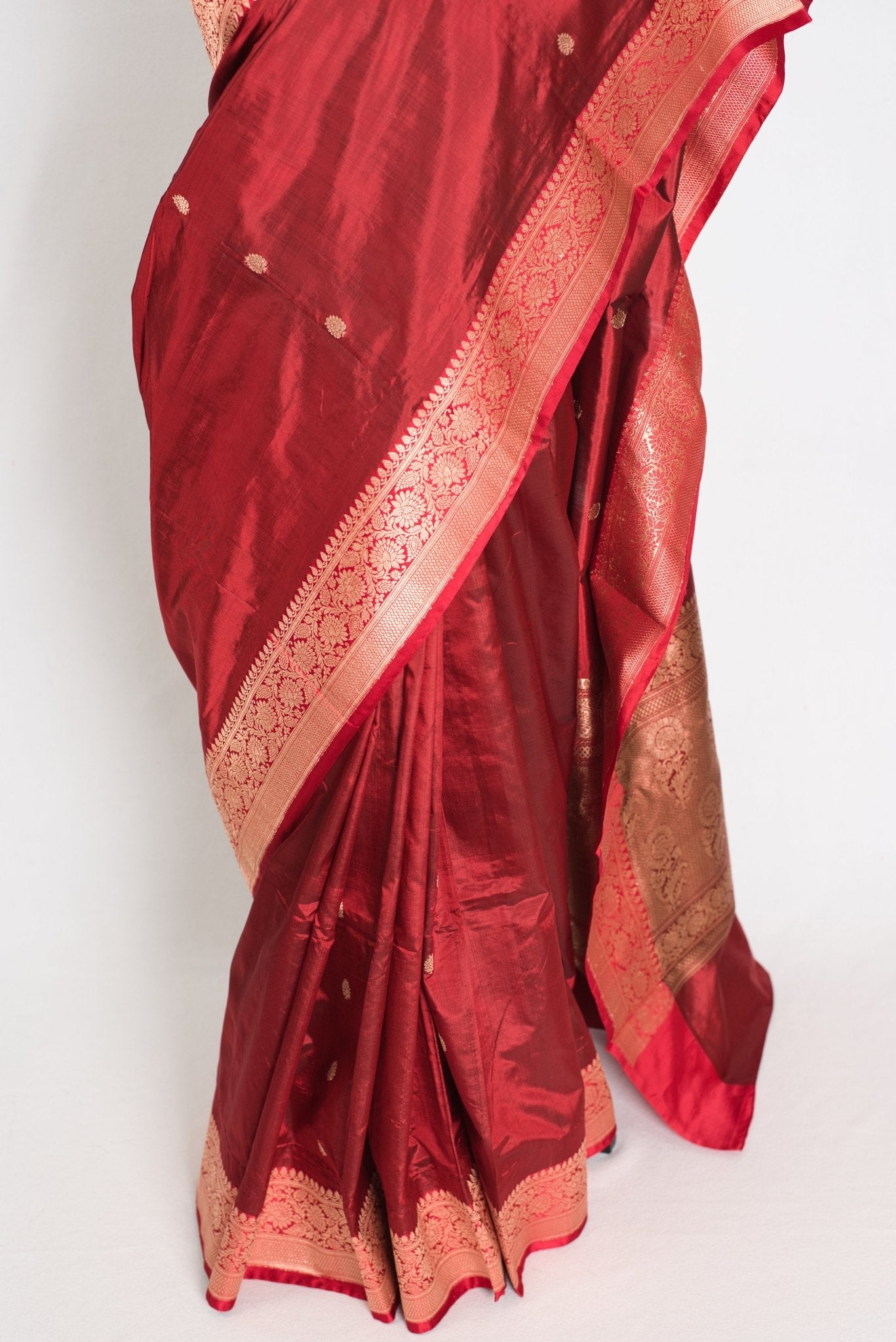 Brinda : Silk Mark Certified Katan Banarasi Saree in Brownish Maroon and Red - Saree Mandi