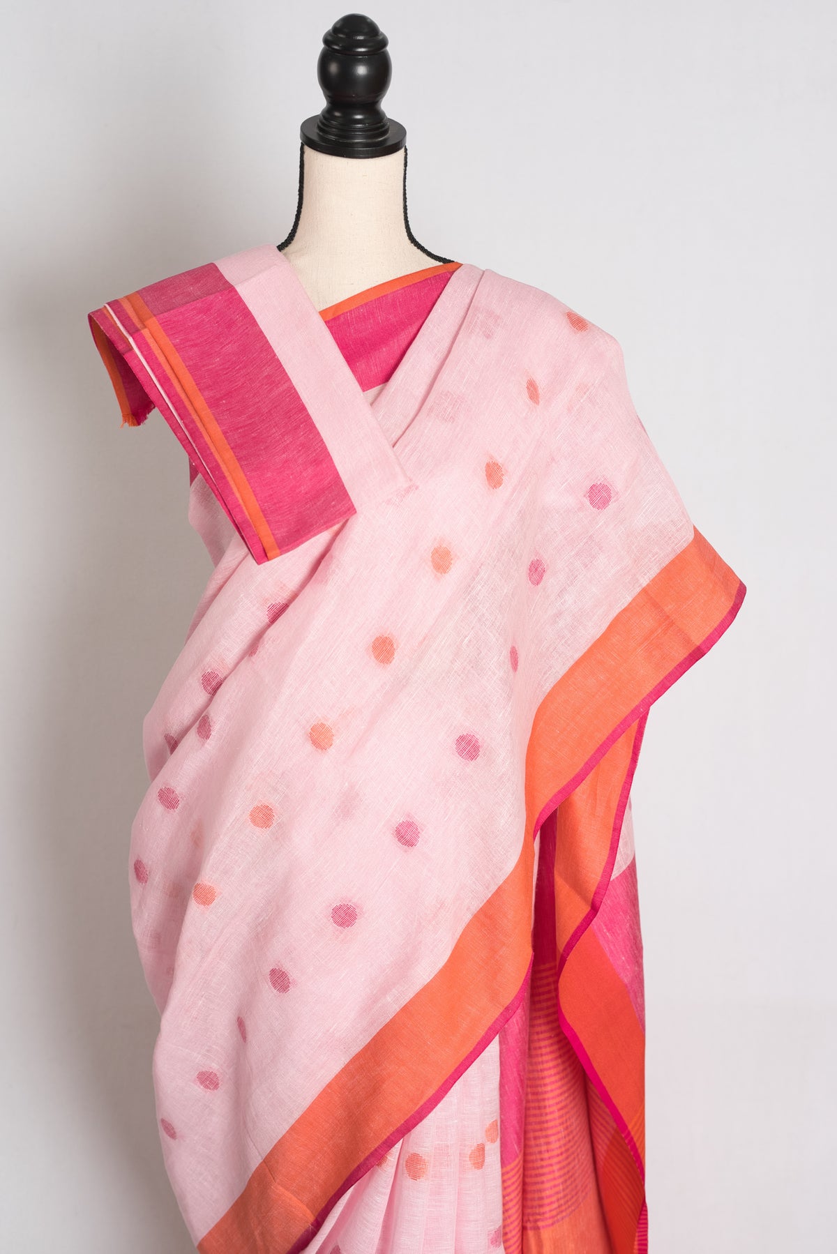 Afrin : Powder Pink Polka Dot Pure Linen Saree with Ganga Jamuna Border image 2