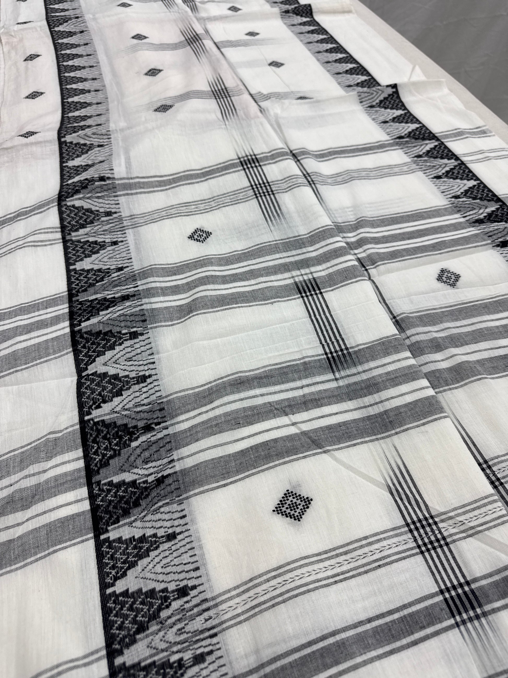 Maya : Off White and Black Soft Cotton Dhaniakhali Saree with Temple Border image 5