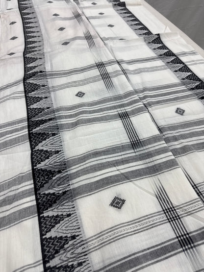 Maya : Off White and Black Soft Cotton Dhaniakhali Saree with Temple Border image 5