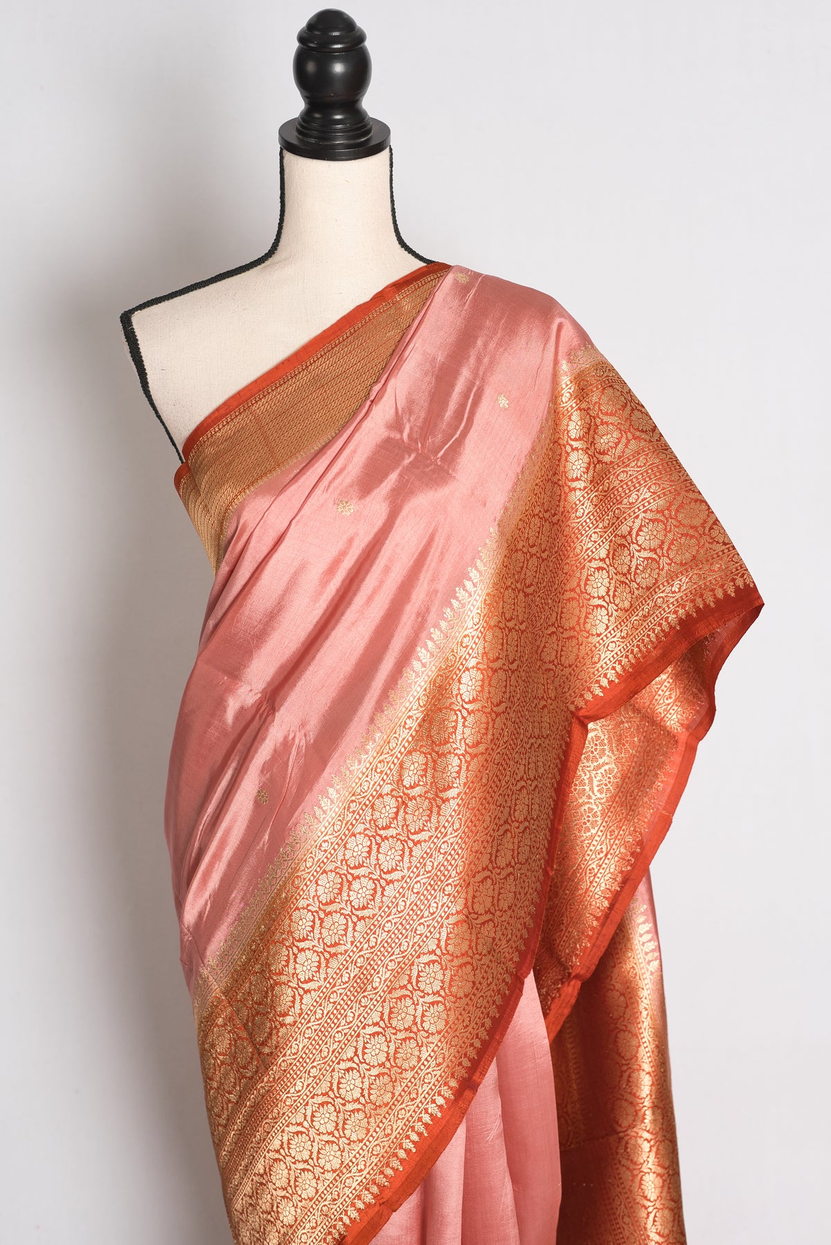 Paroma: Pastel Brown and Rust Wide Border Raw Mango Silk Banarasi Saree image 5