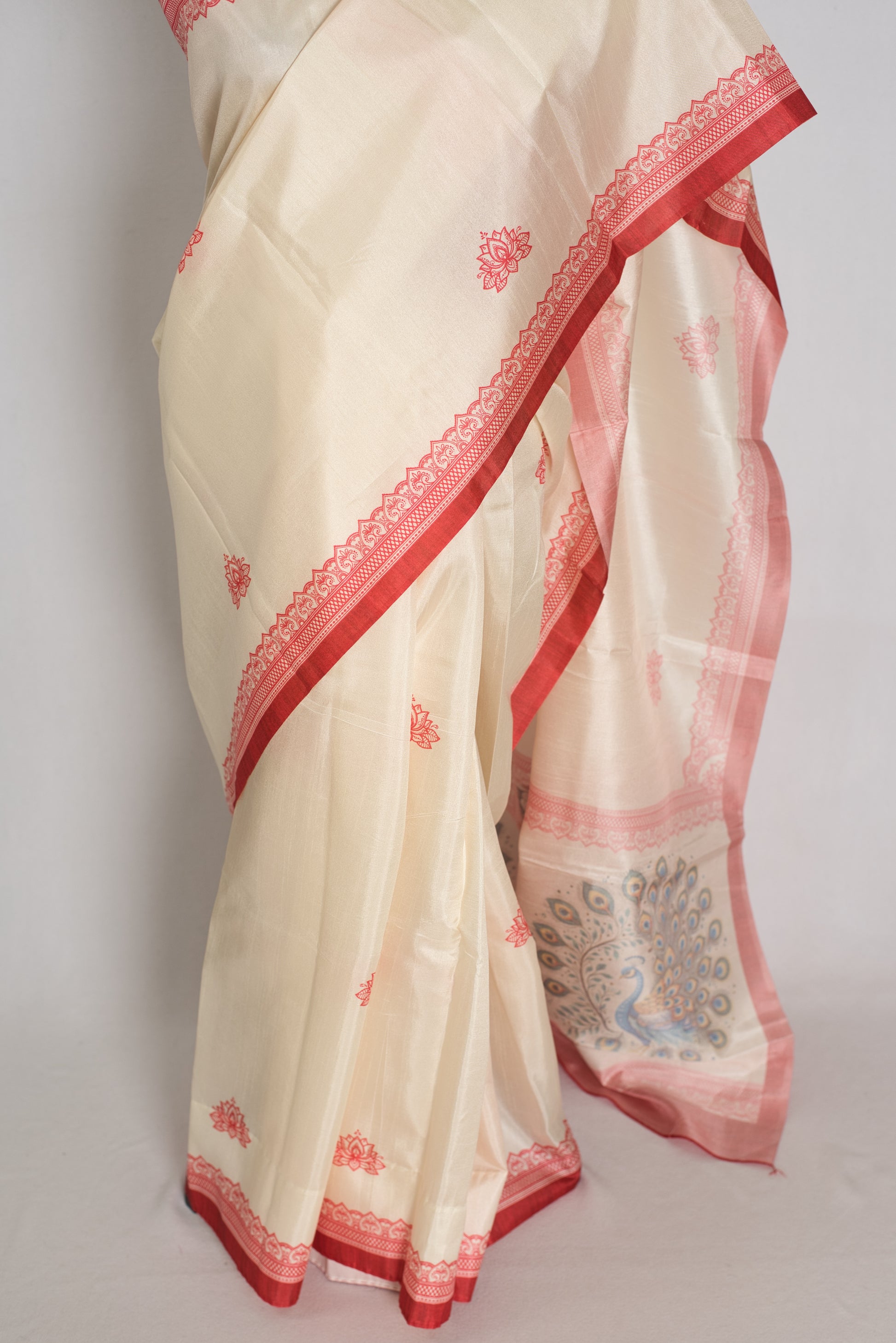 Gayatri: Cream and Red Printed Semi Silk Durga Puja Saree with Durga Pallu image 6