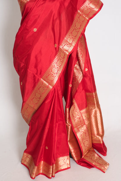 Naina : Crimson Red and Gold Pure Banarasi Silk Saree with Chand Sitara Booti image 5