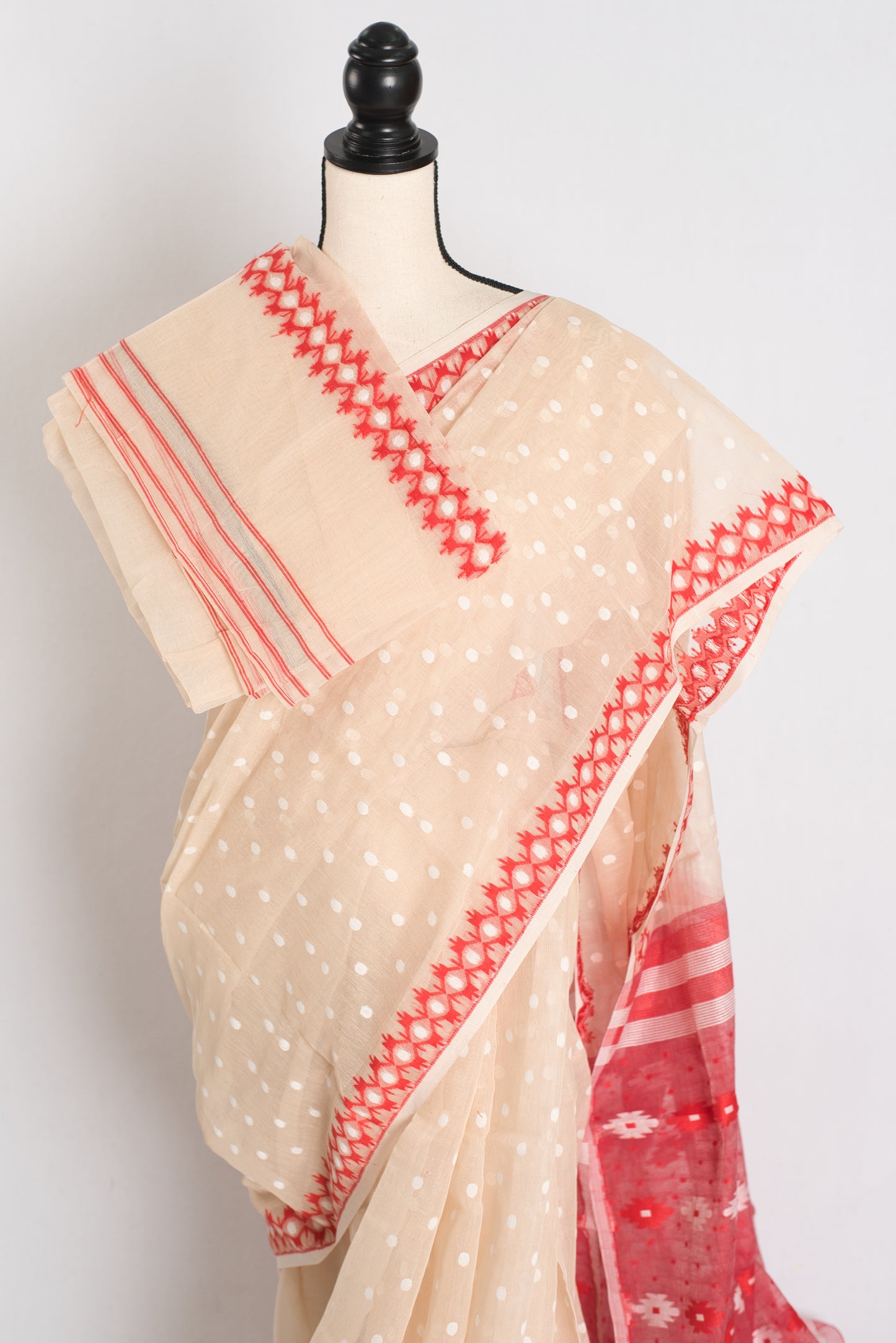 Ahiri : Beige and Red Blended Soft Cotton Jamdani Bengali Saree image 2