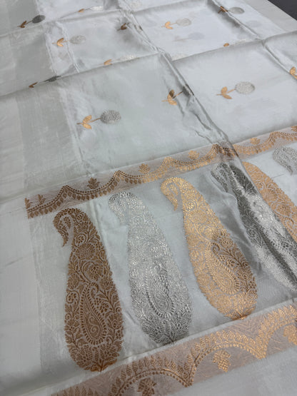 Ganga : White Silk Banarasi Saree with 36 Size Stitched Blouse image 5