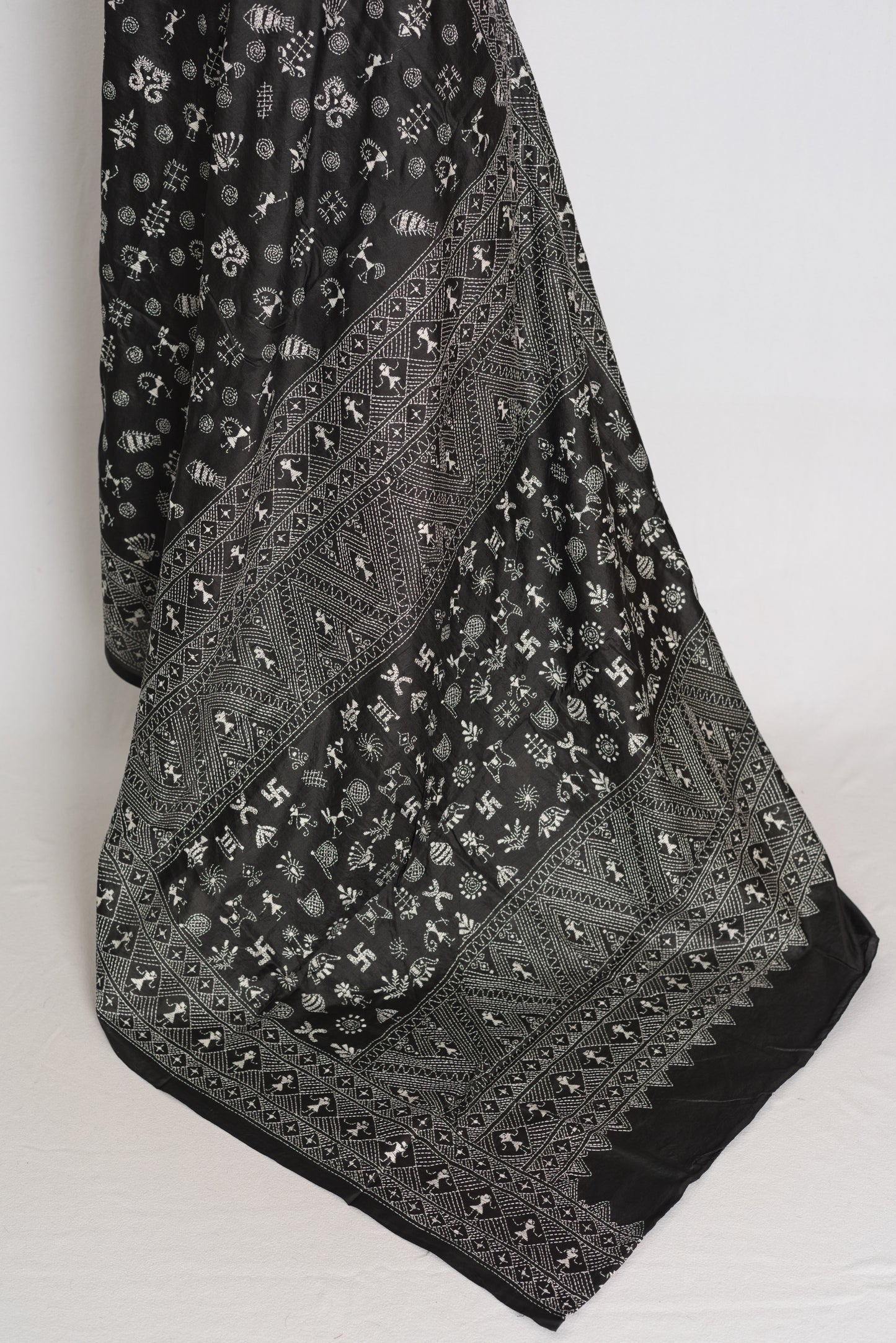 Kriti : Black Pure Silk Hand-Embroidered Kantha Stitch Saree with Warli Designi image 4