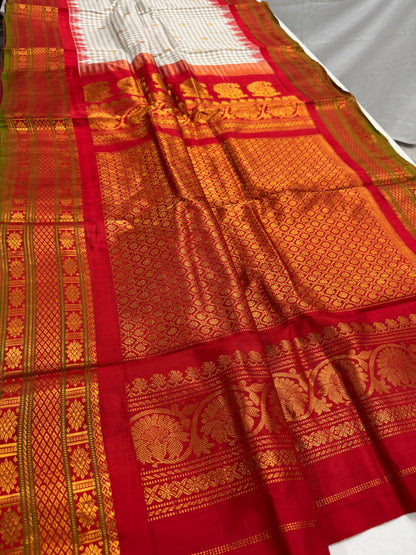 Kavya : Silk Mark Certified Micro Checks Kanji Gadwal Silk Saree image 3