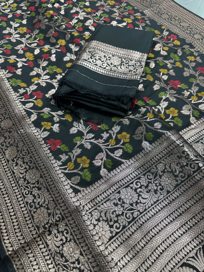 Krishna : Budget Friendly Black Jaal Banarasi Saree in Blended Silk image 2