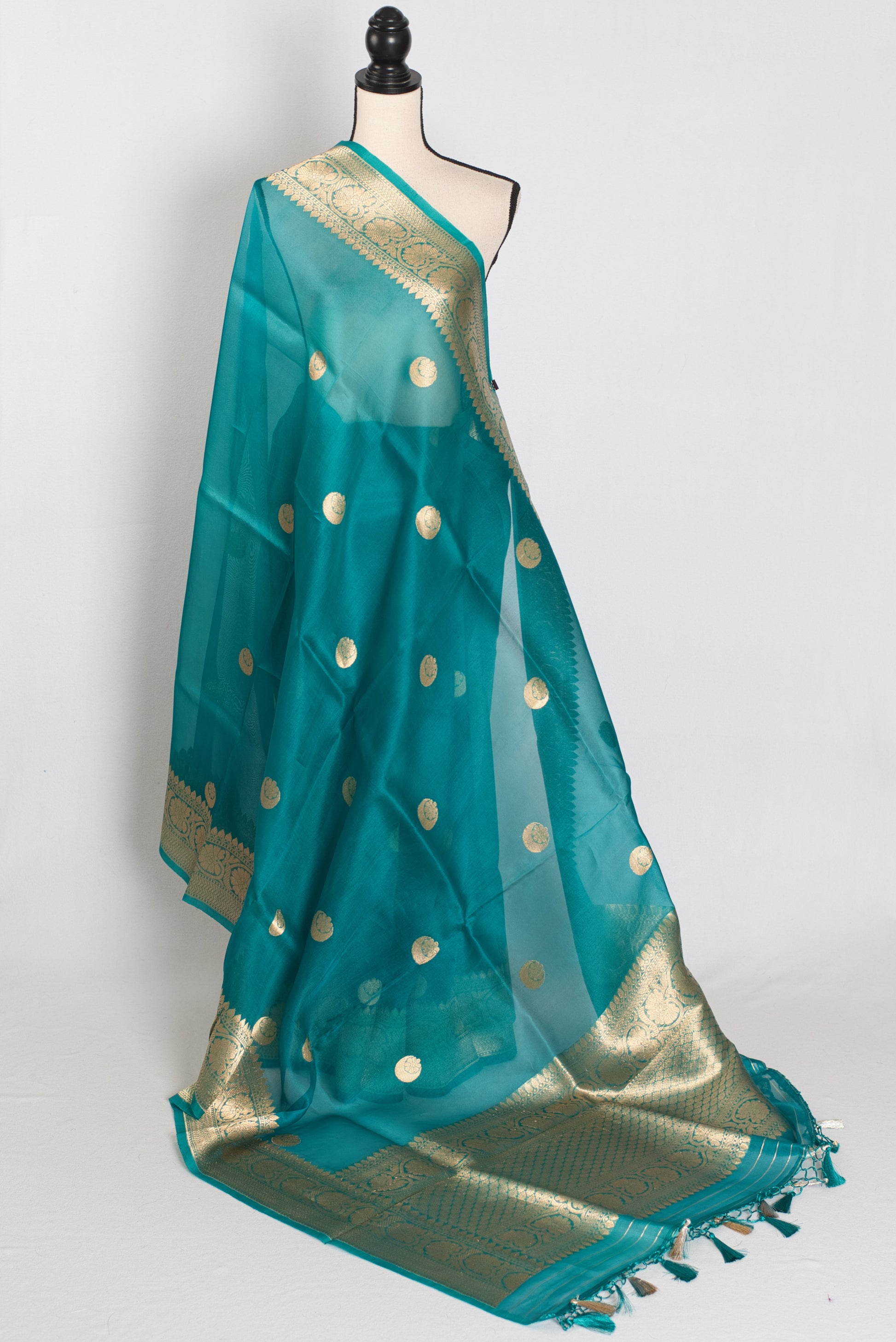 Ritaja : Rama Green and Gold Kora Organza Banarasi Saree with 38 Size Blouse image 3