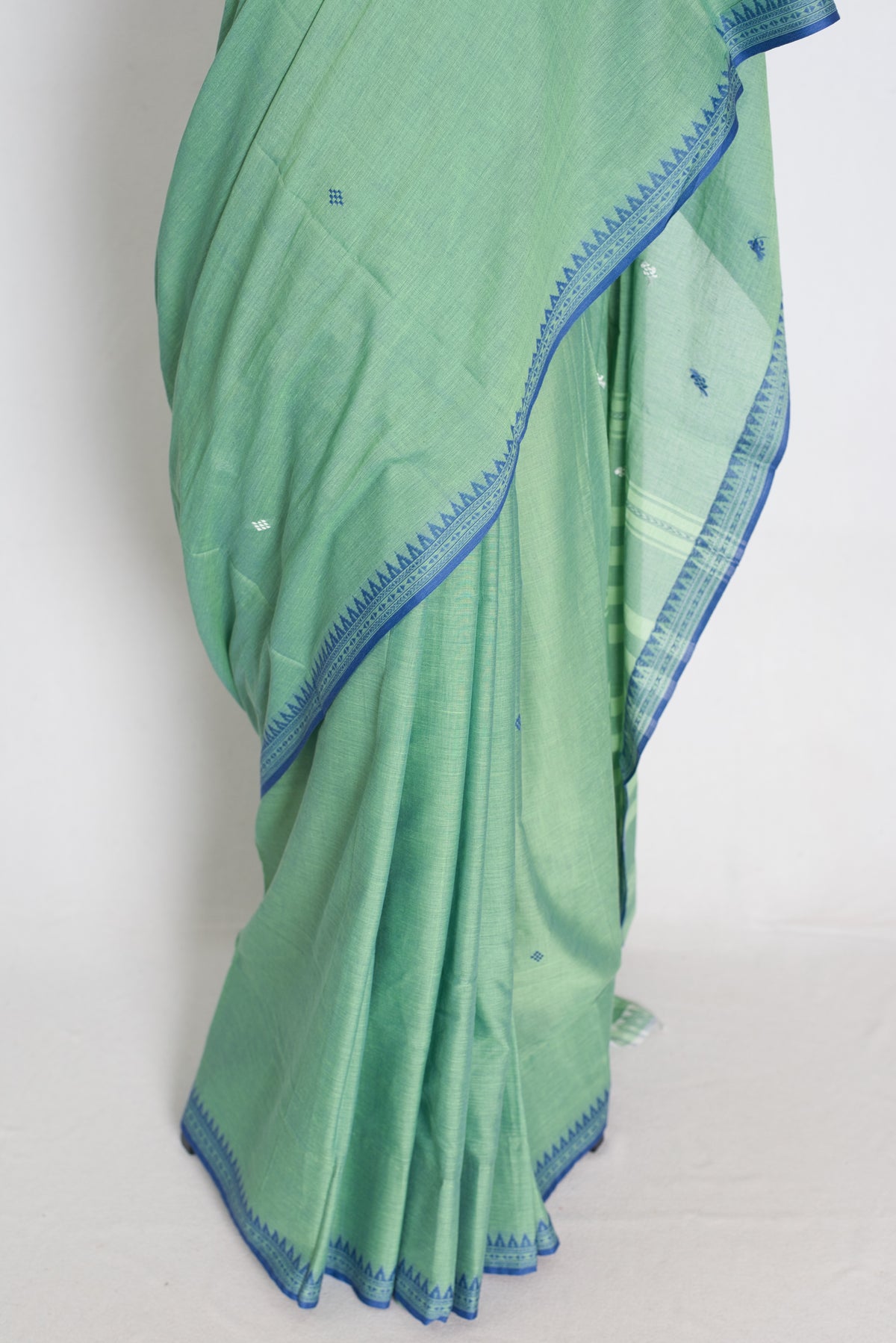Green Dhaniakhali saree — pallu view