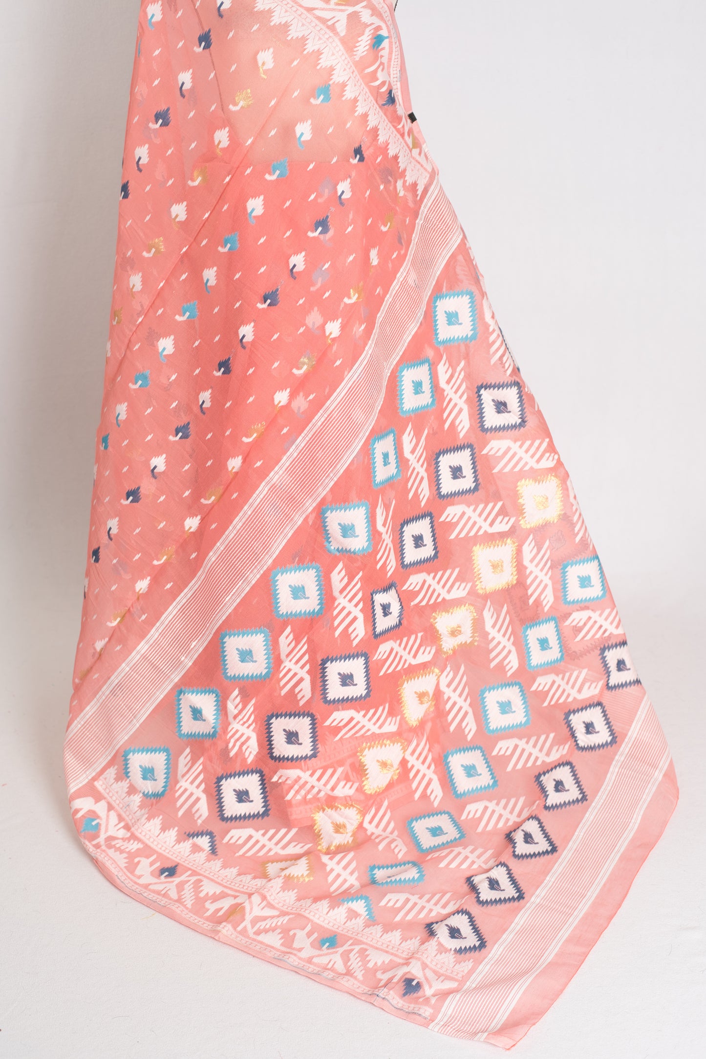 Bina : Peach and White Blended Soft Cotton Jamdani Bengali Saree image 2