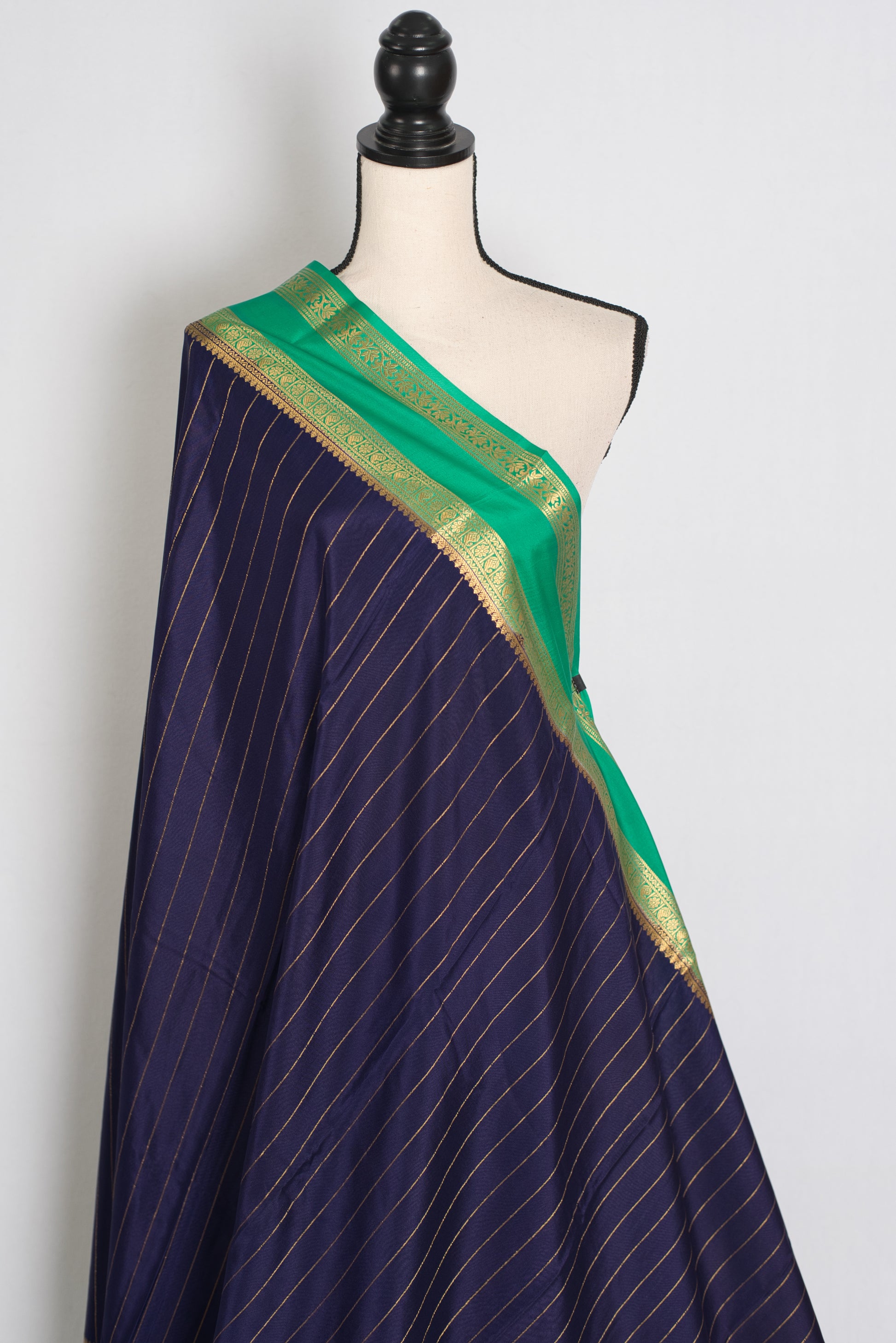 Malathi – Dark Blue and Green Pure Mysore Crepe Silk Saree | Silk Mark Certified image 3