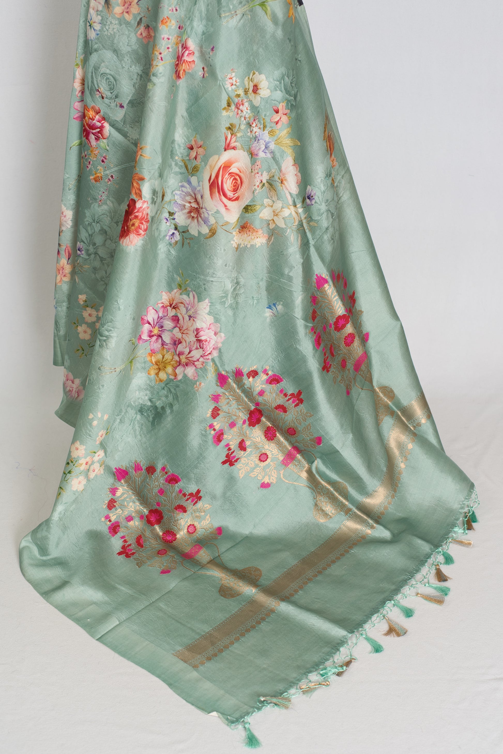 Soma : Sea Green Floral Banarasi Katan Silk Saree with 40 Size Stitched Blouse image 4