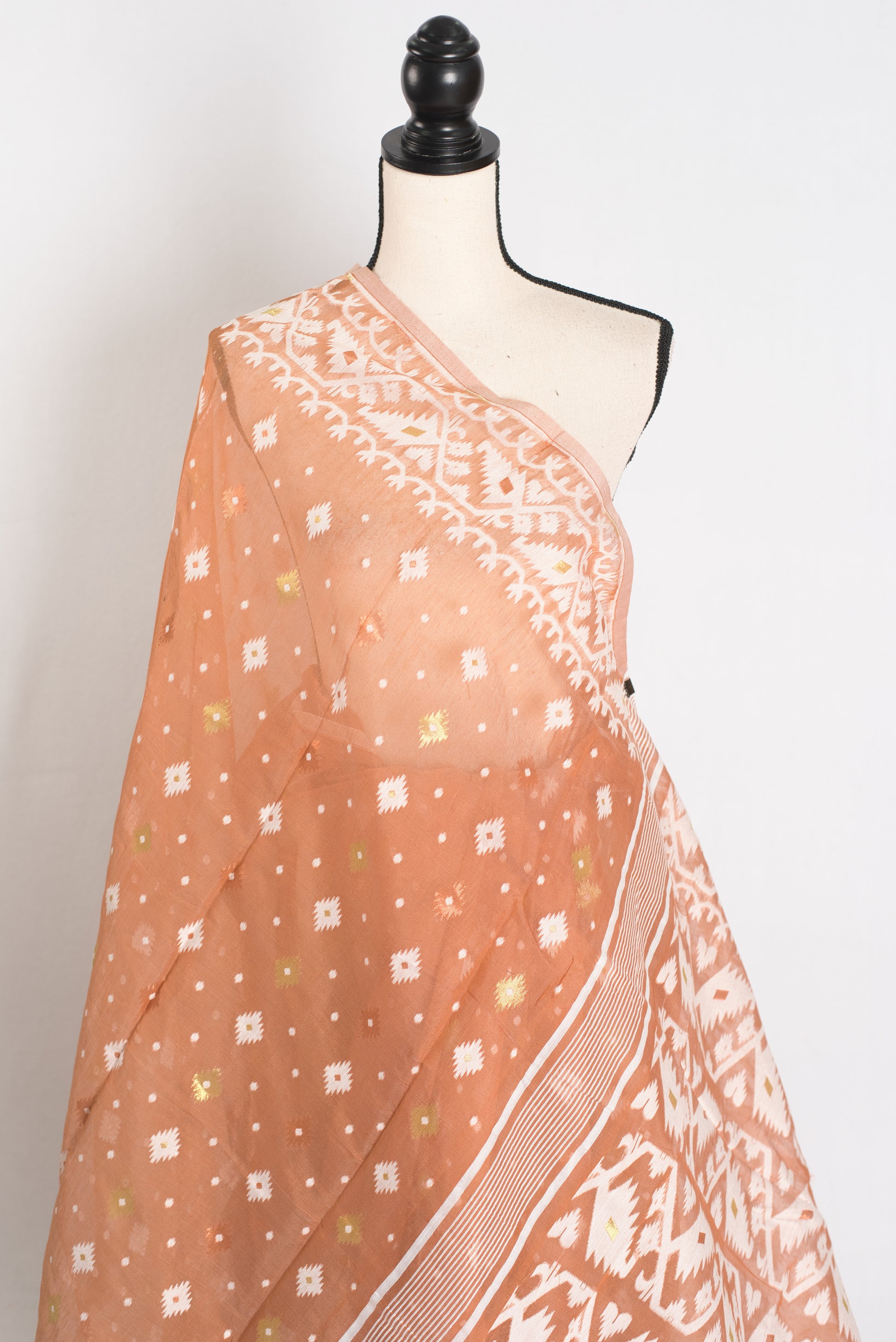 Girija : Brown and White Blended Soft Cotton Jamdani Bengali Saree image 3