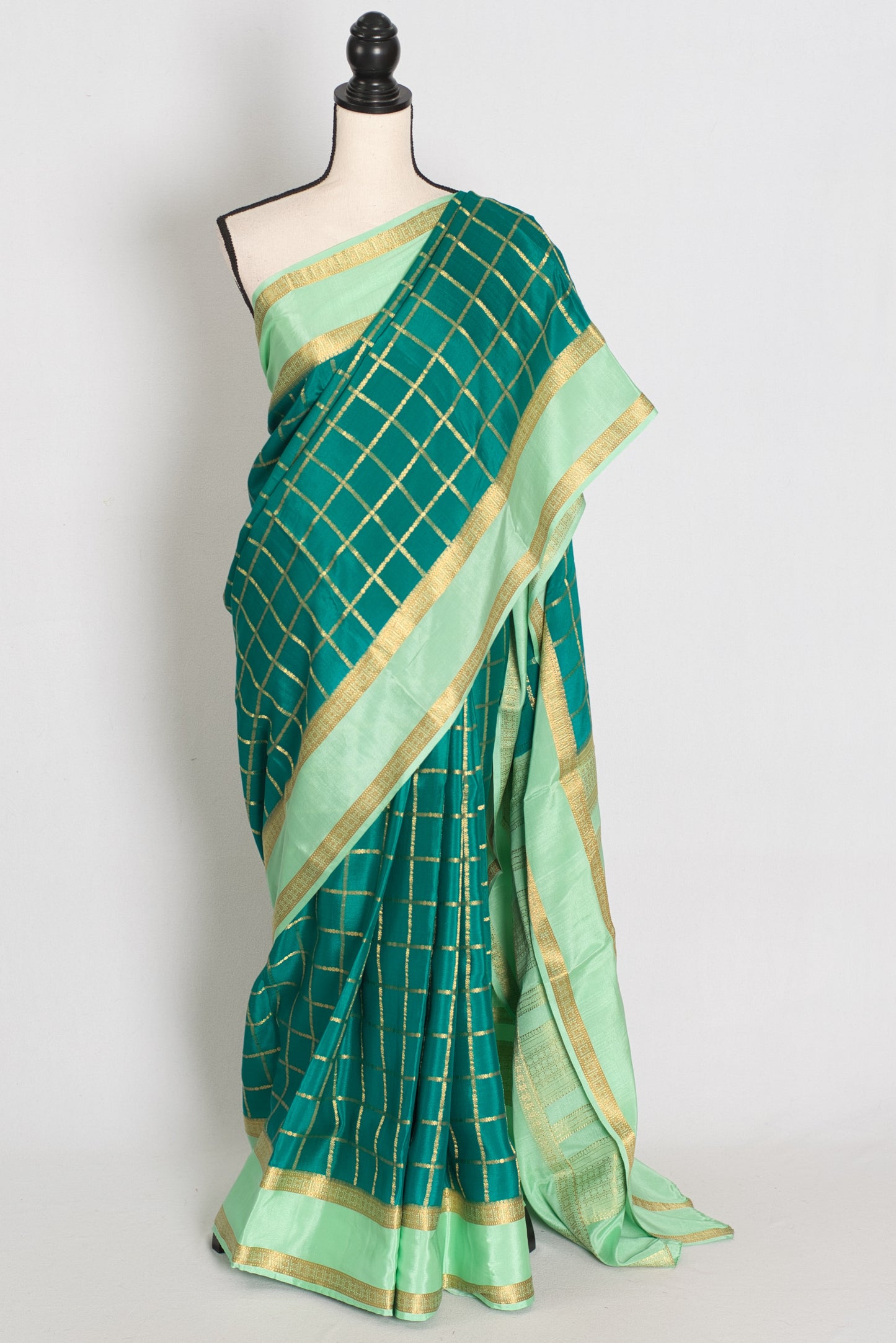 Sutra | Rama Green and Gold 110 gms Mysore Crepe Silk Saree | 38 Size Blouse image 0