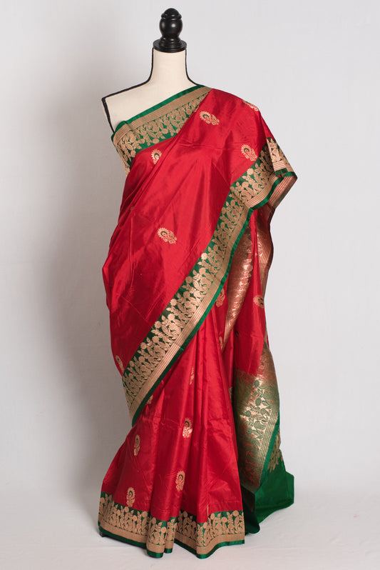 Haripriya : Red and Green Bridal Banarasi Silk Saree image 0