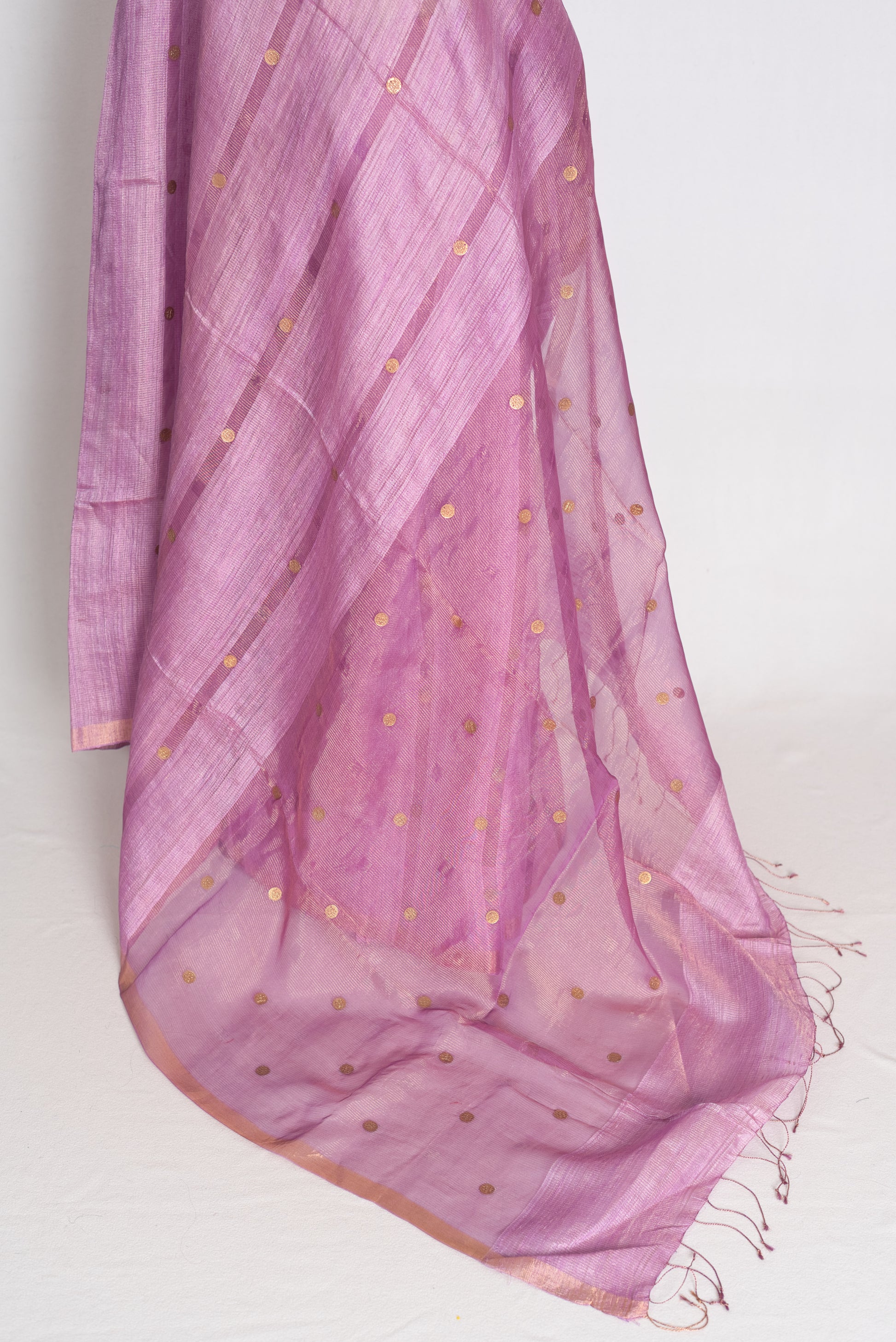 Sangya Lavender Pure Matka Tissue Bengali Handwoven Saree with Woven Gini Sequin image 3