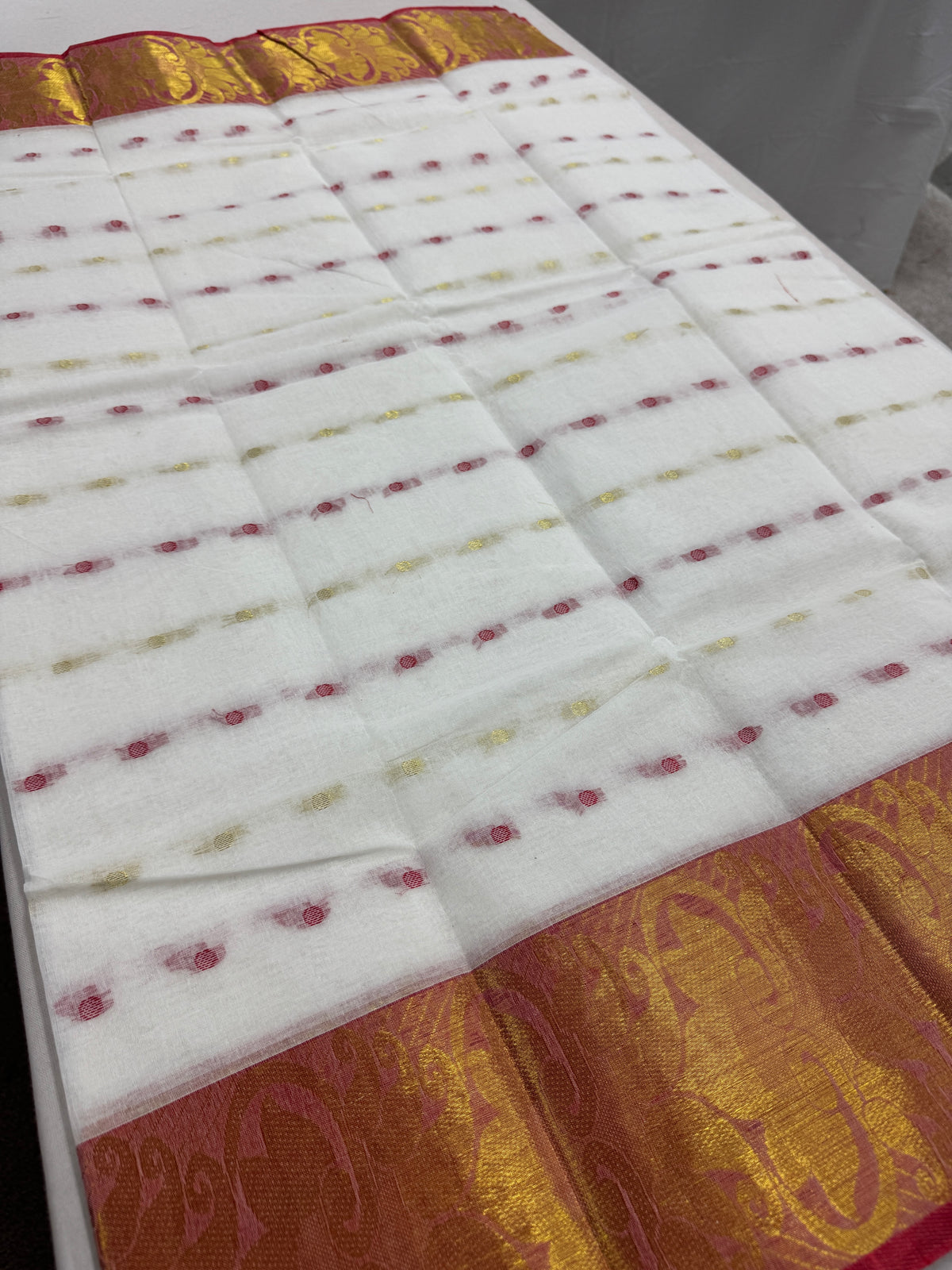 White and Red Tant saree — border detail