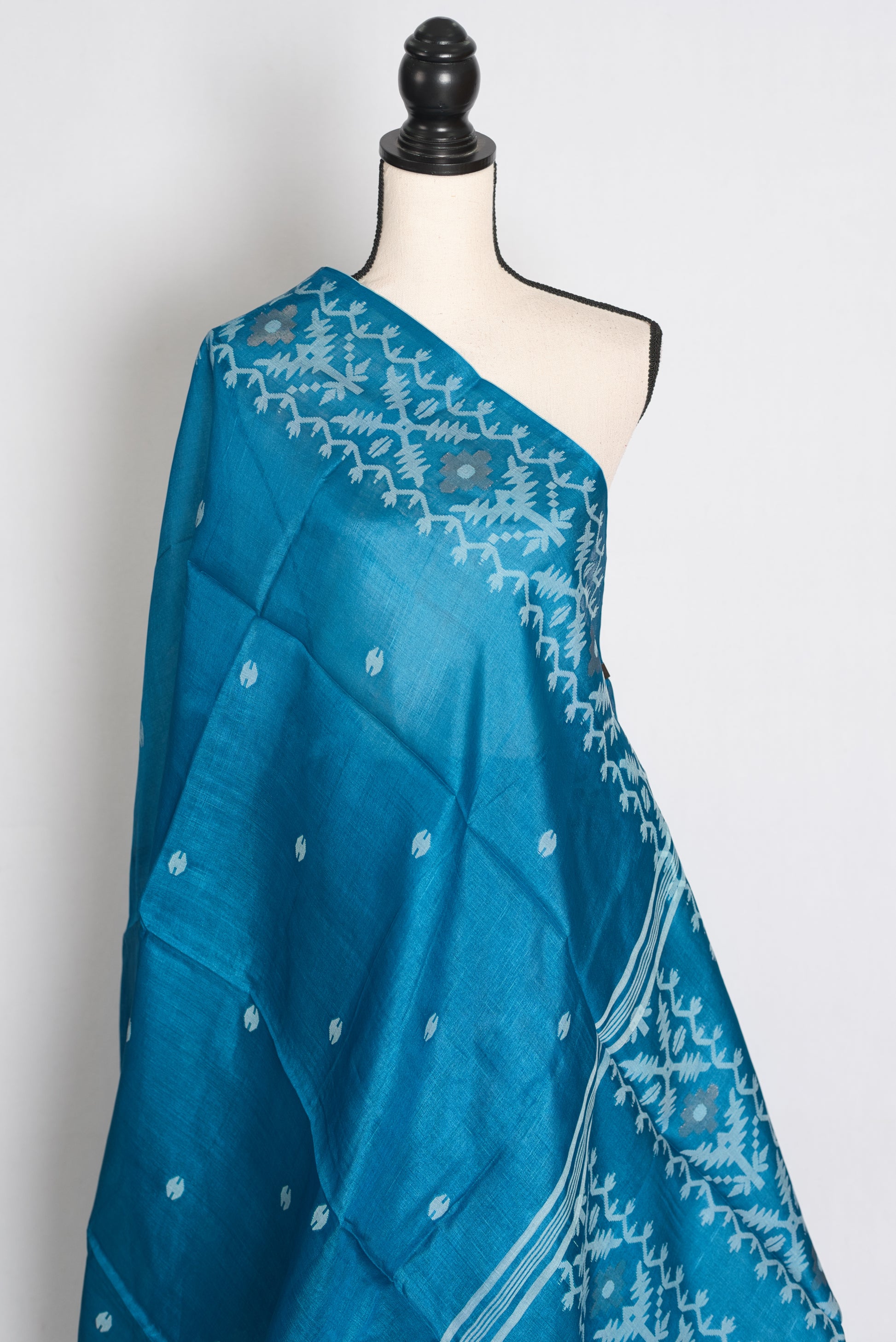Meera Turquoise Blue Bengal Tussar Jamdani Silk Saree | Silk Mark Certified image 3