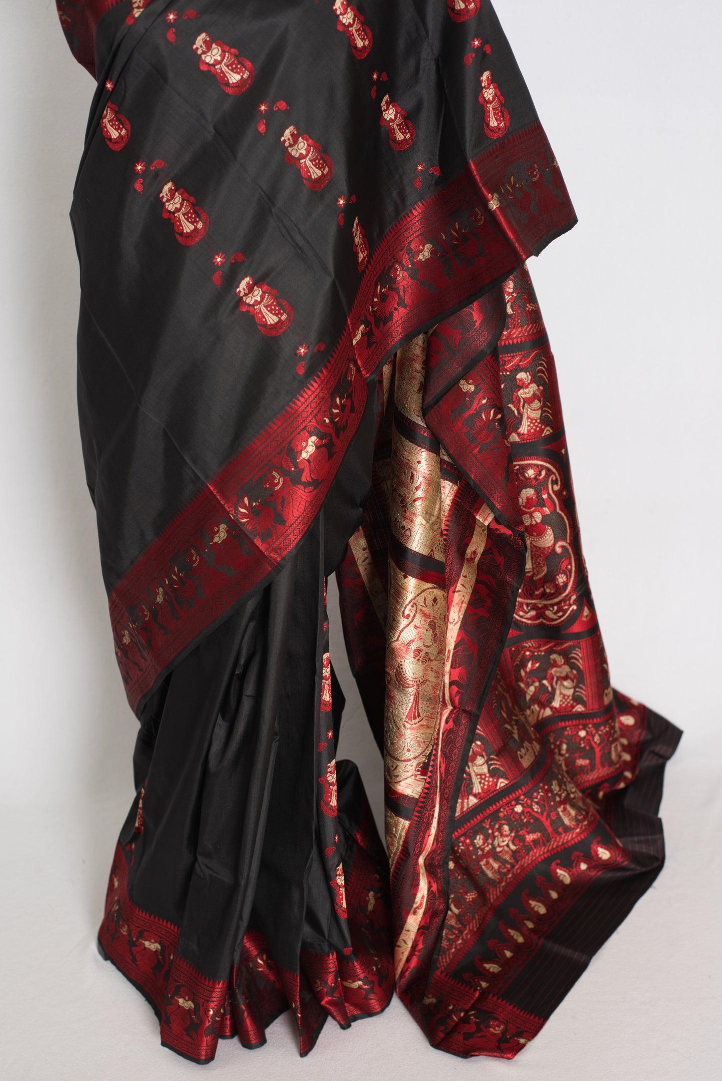 Koli | Midnight Black and Crimson Red Handwoven Baluchari Silk Saree image 6
