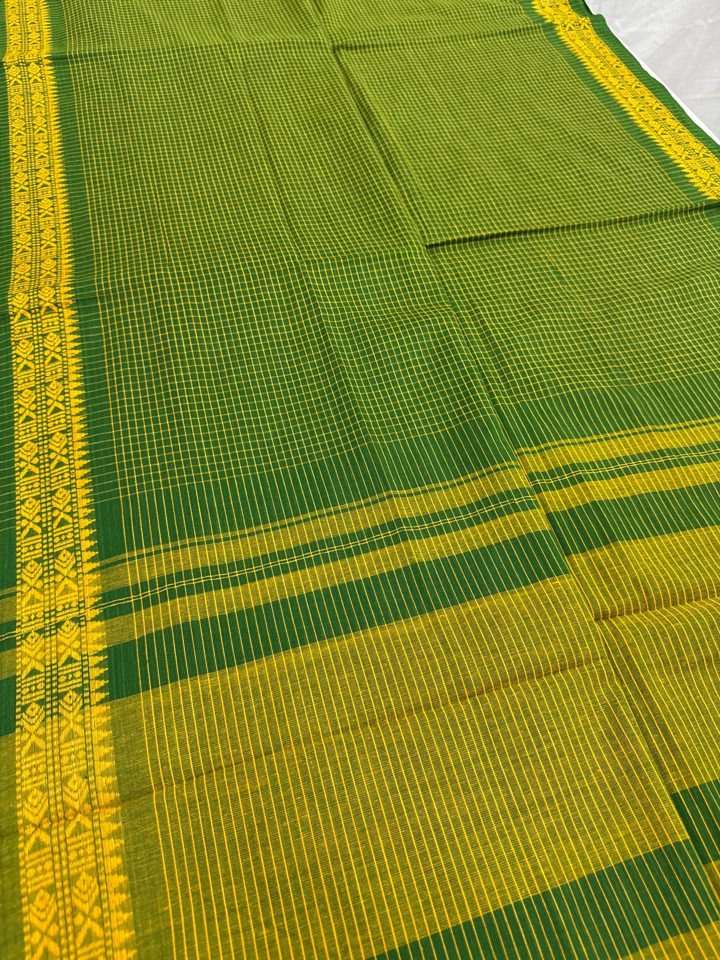 Gayetri : Green and Yellow Micro Checks Soft Cotton Dhaniakhali Saree image 5