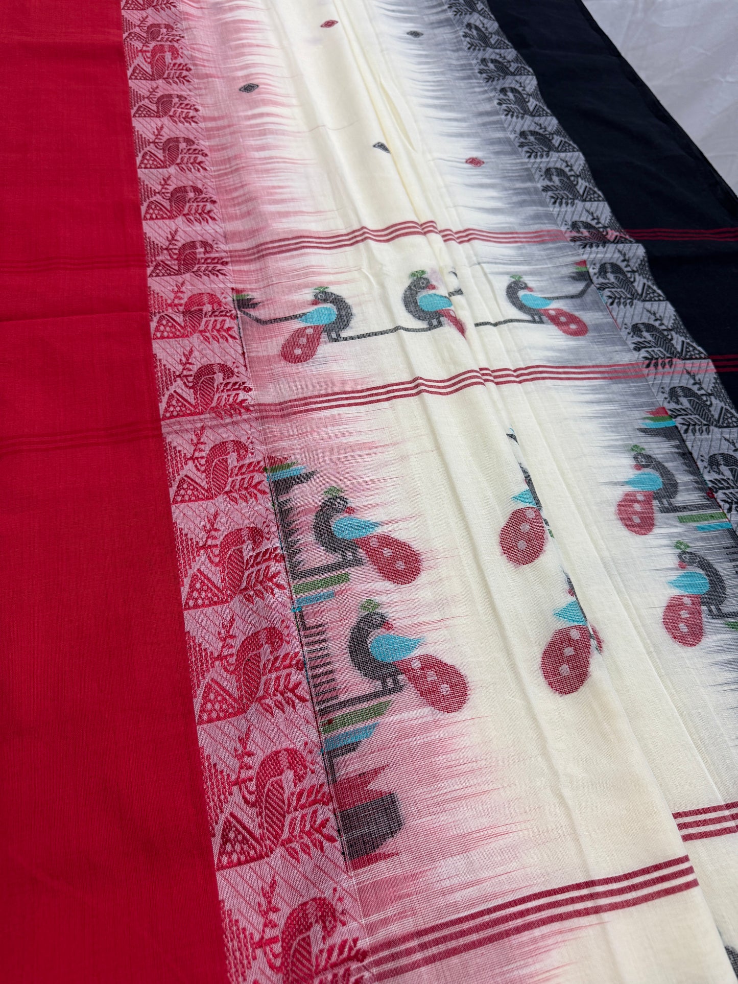 Mitra: Off White Cotton Handloom Saree with Ganga Jamuna Border image 3