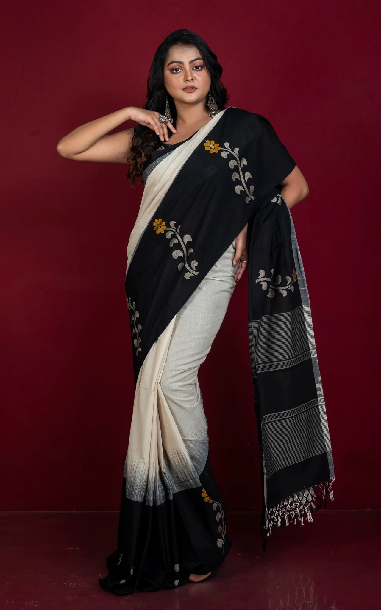 Soft Cotton Saree in Kora White and Black - Bengali Saree Collection.