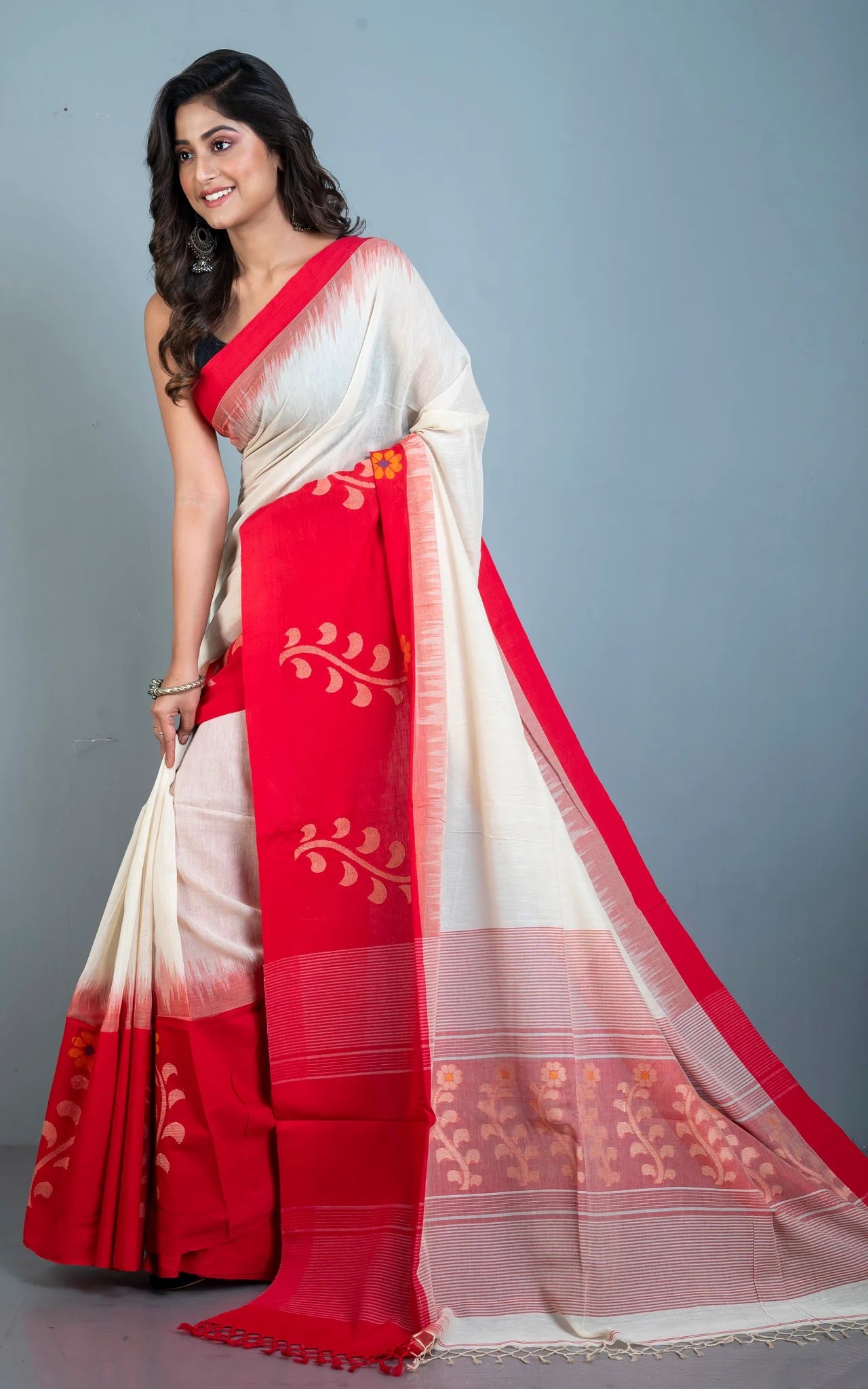 Premium Quality Soft Cotton Saree in Off White - Bengal Saree Collection.