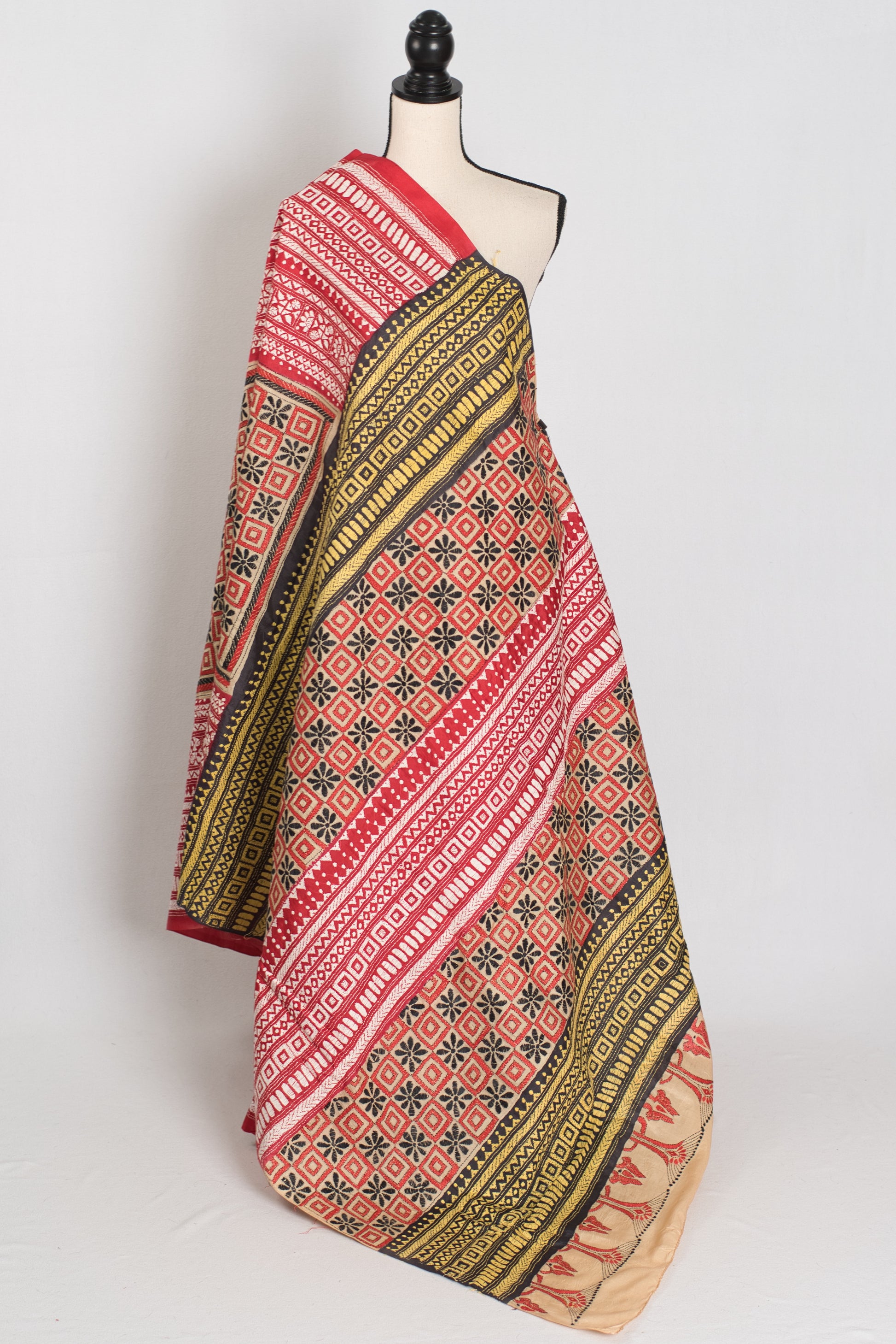 Mrinalini : Silk Mark Certified Hand Embroidery Pure Silk Saree in Beige image 1