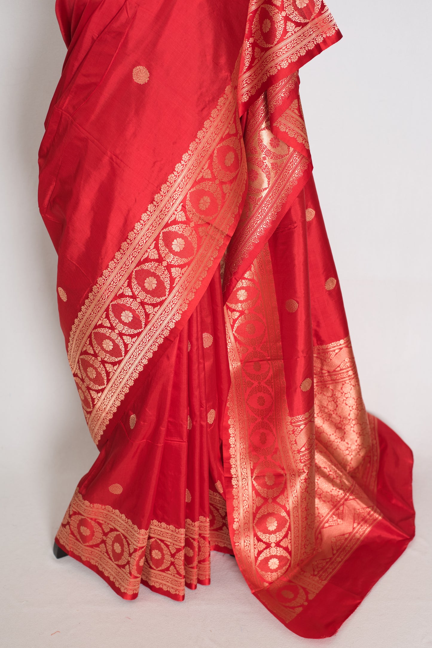Radha : Red and Gold Handwoven Pure Silk Bridal Banarasi Saree | Silk Mark image 6