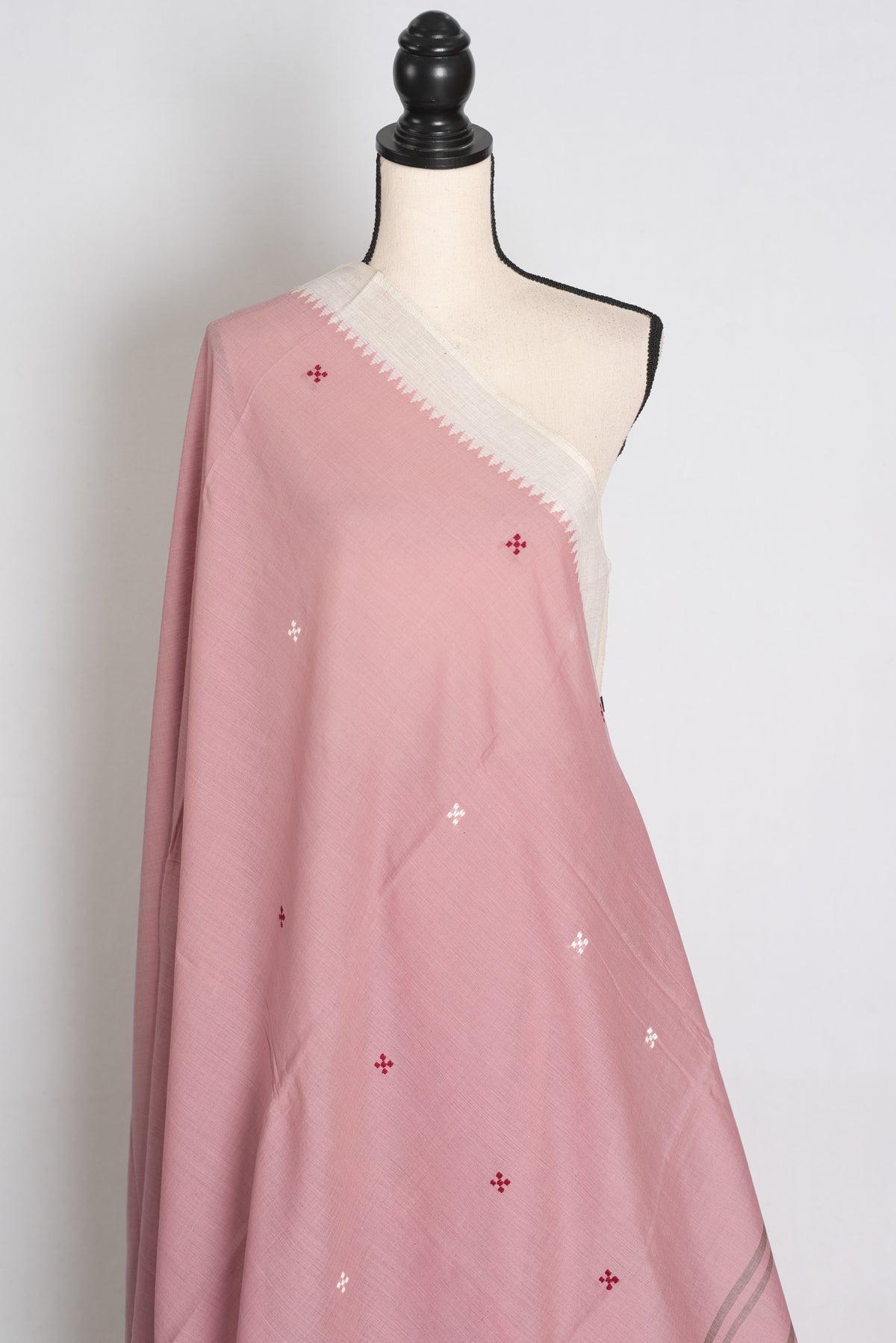 Dusty Pink Dhaniakhali saree — detail view
